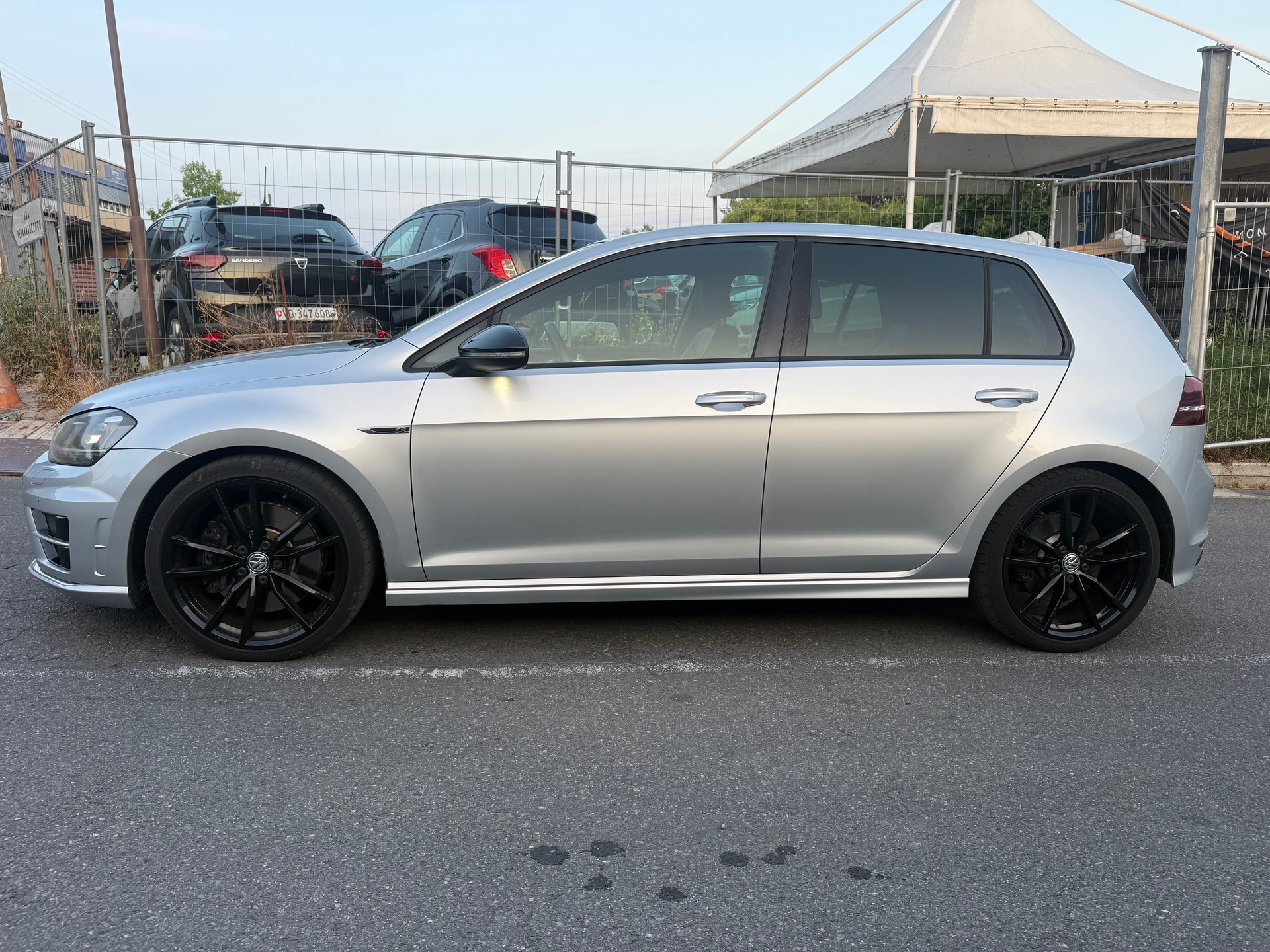 VW Golf 2.0 TSI R 4Motion DSG-image-3