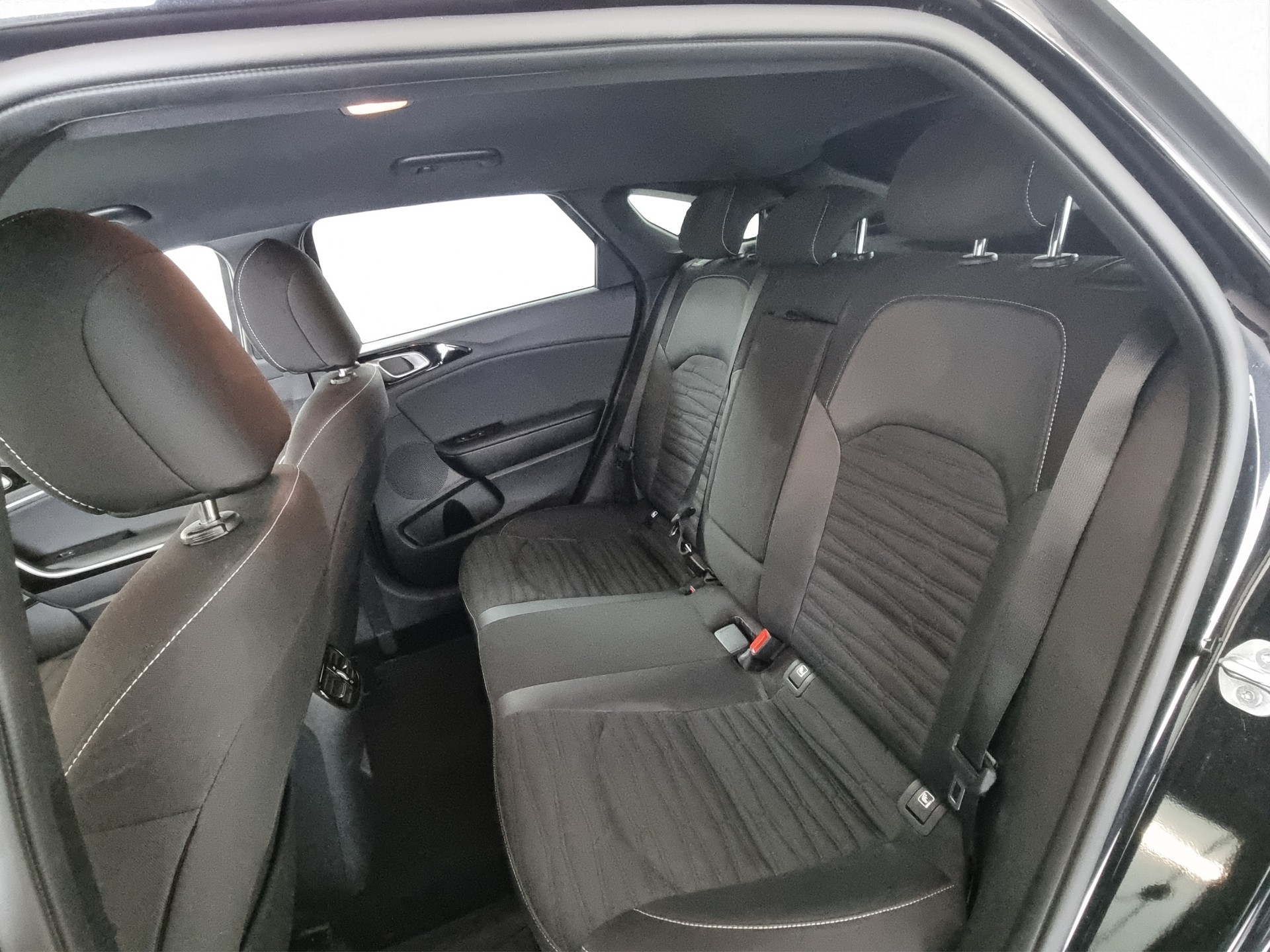 KIA Pro Ceed 1.5 T-GDi-image-6