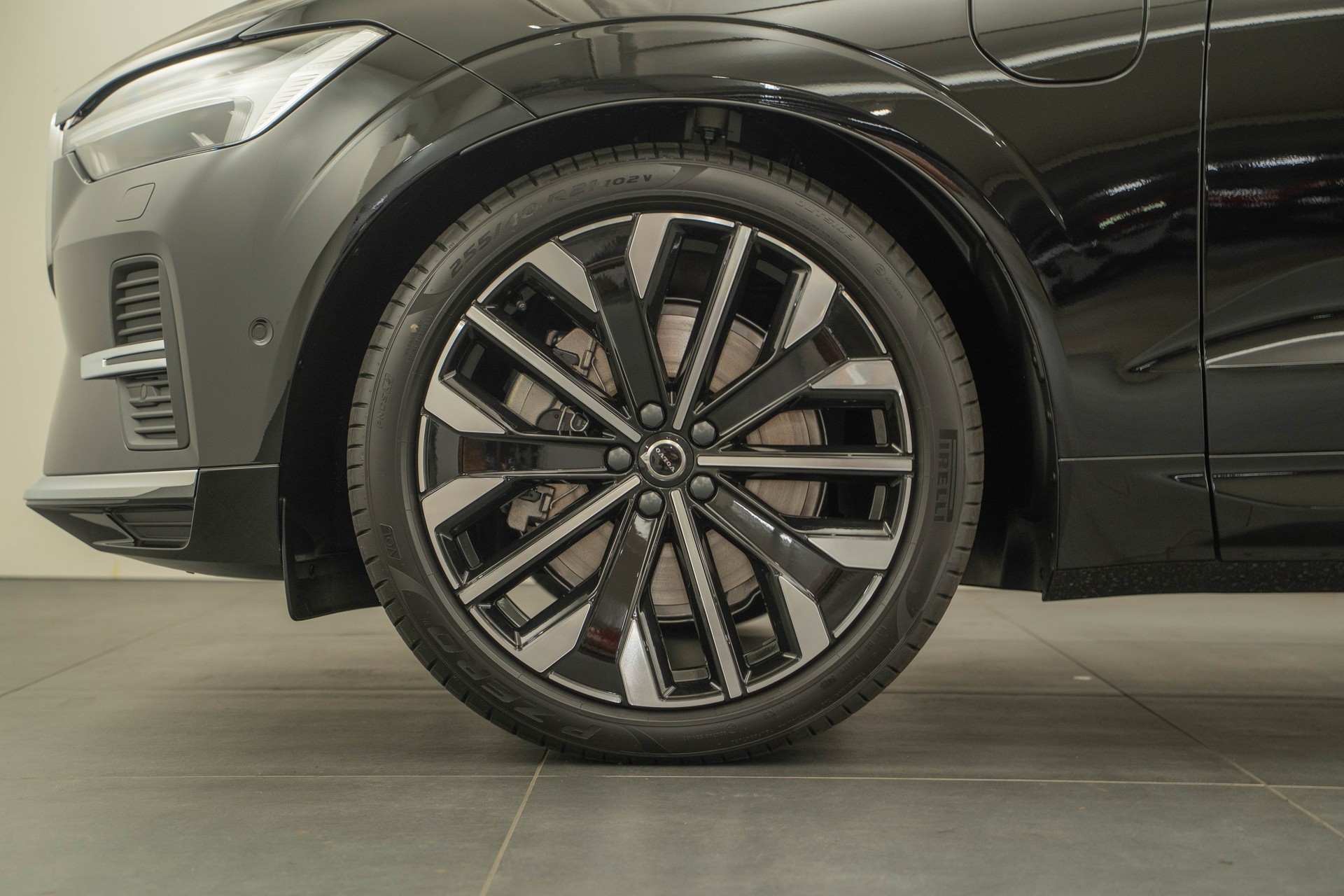 VOLVO XC60 2.0 T8 TE Ultra Bright eAWD-image-14