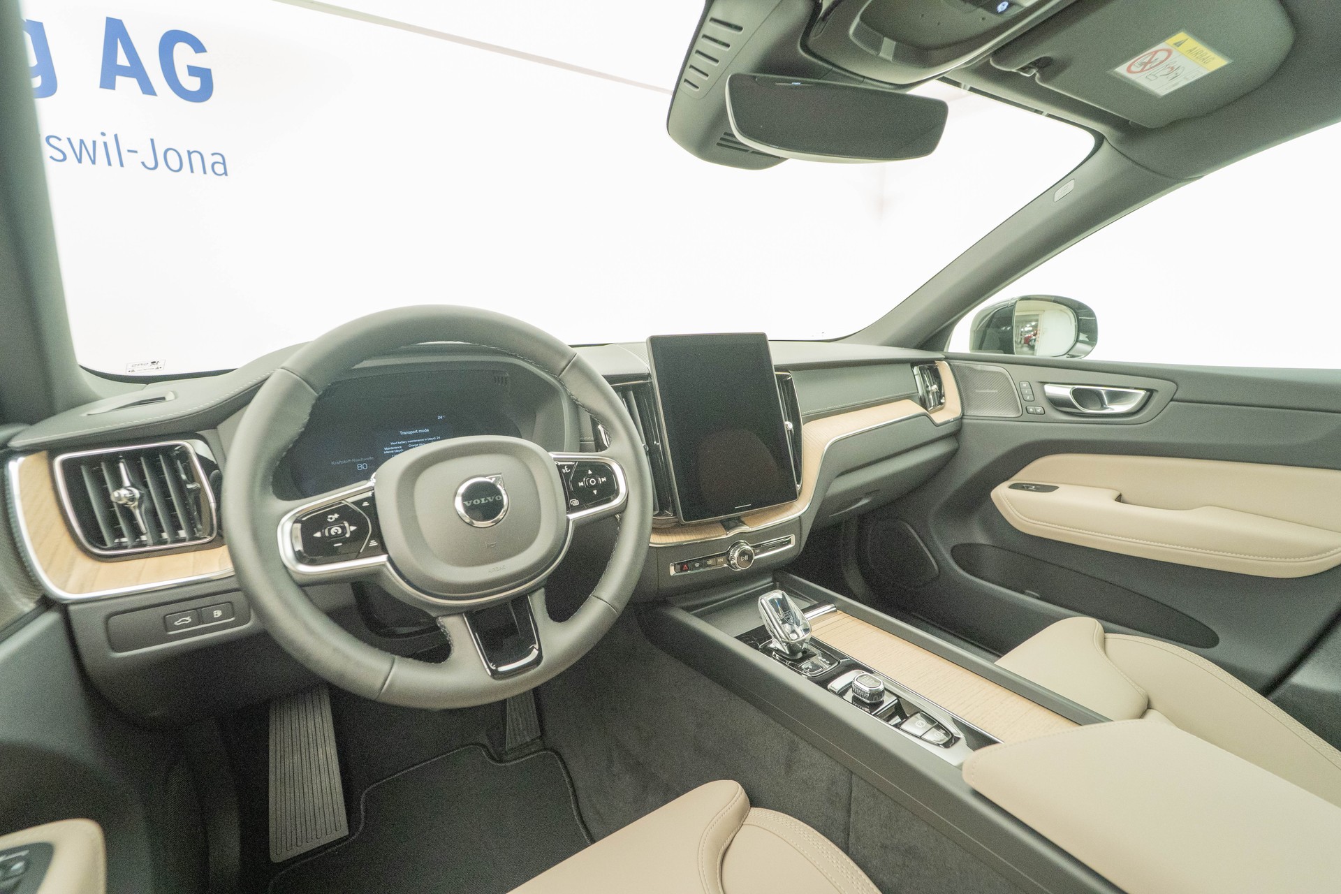 VOLVO XC60 2.0 T8 TE Ultra Bright eAWD-image-6
