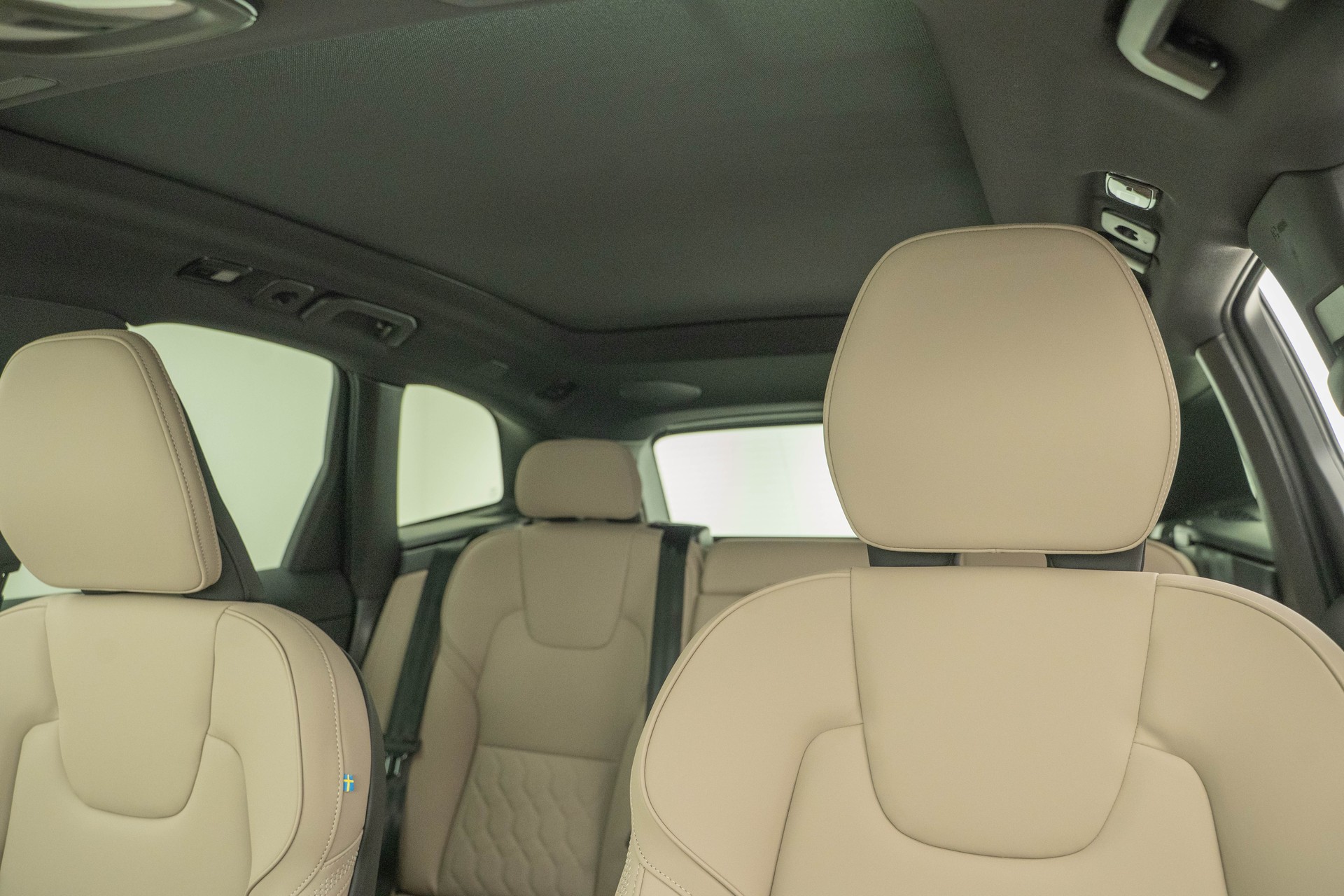 VOLVO XC60 2.0 T8 TE Ultra Bright eAWD-image-9