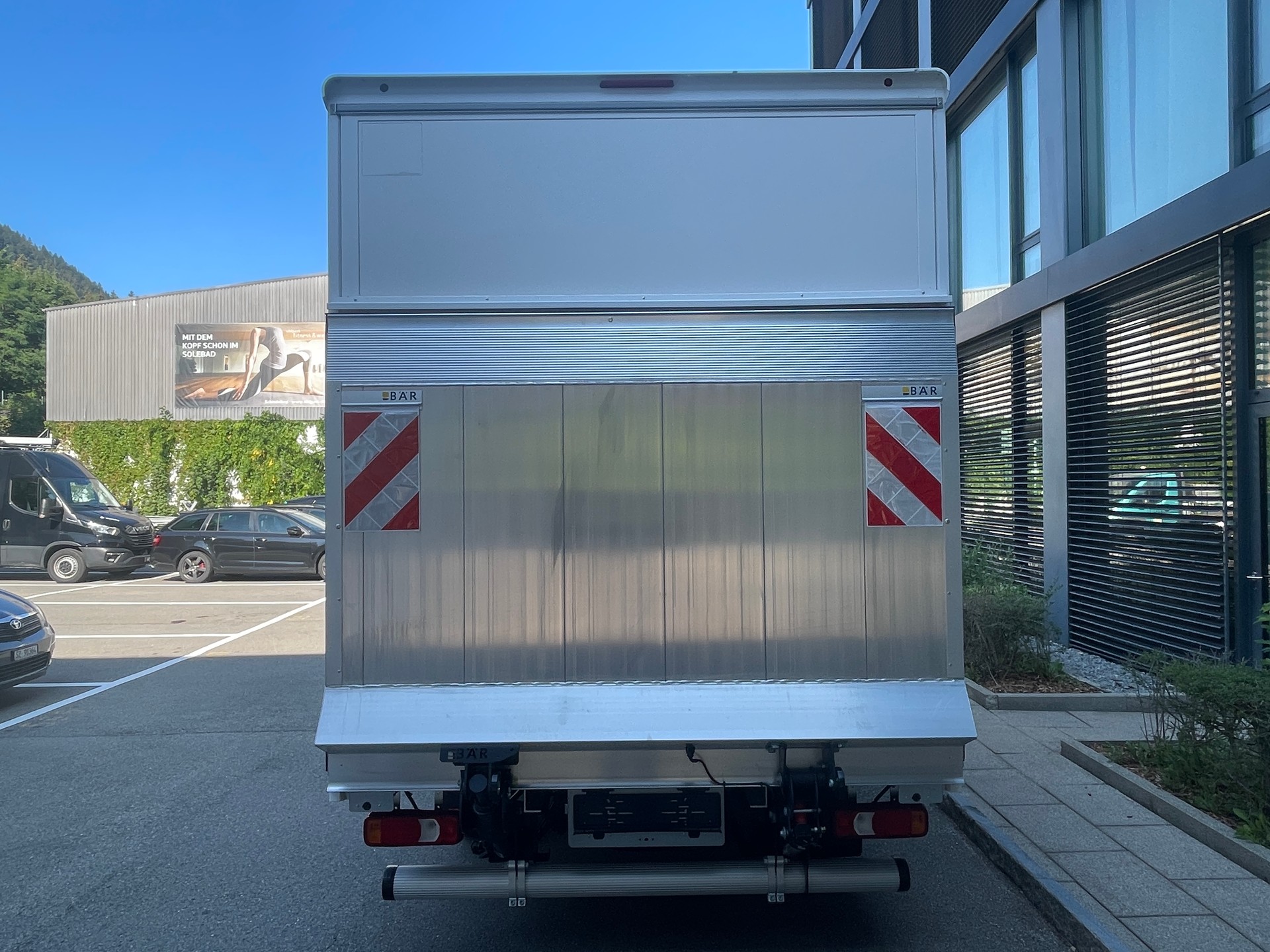 IVECO 35 S 18H V Kofferumbau mit Hebebühne-image-3
