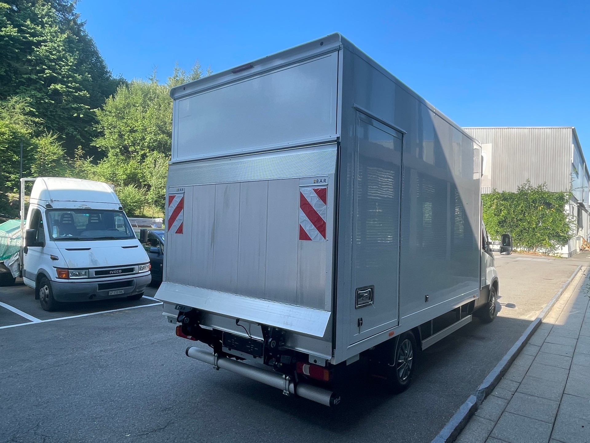 IVECO 35 S 18H V Kofferumbau mit Hebebühne-image-6