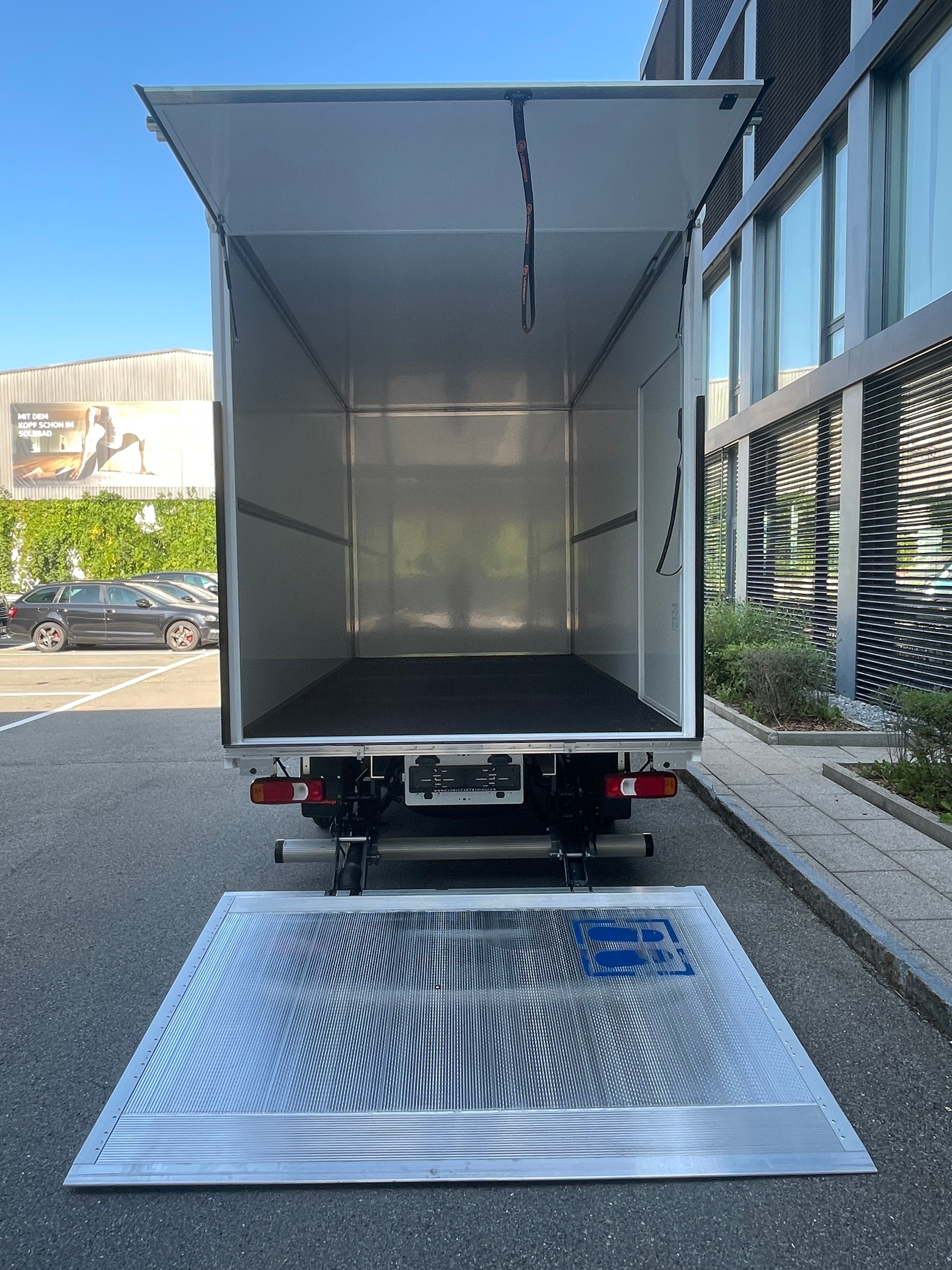 IVECO 35 S 18H V Kofferumbau mit Hebebühne-image-4