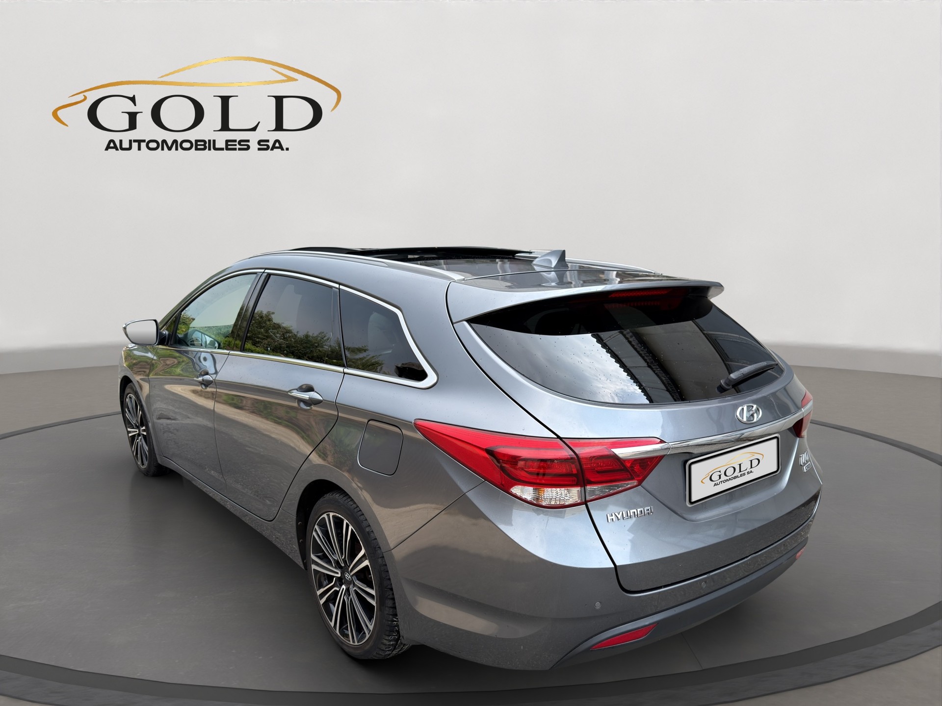HYUNDAI i40 Wagon 1.7 CRDI Vertex Automatic-image-10