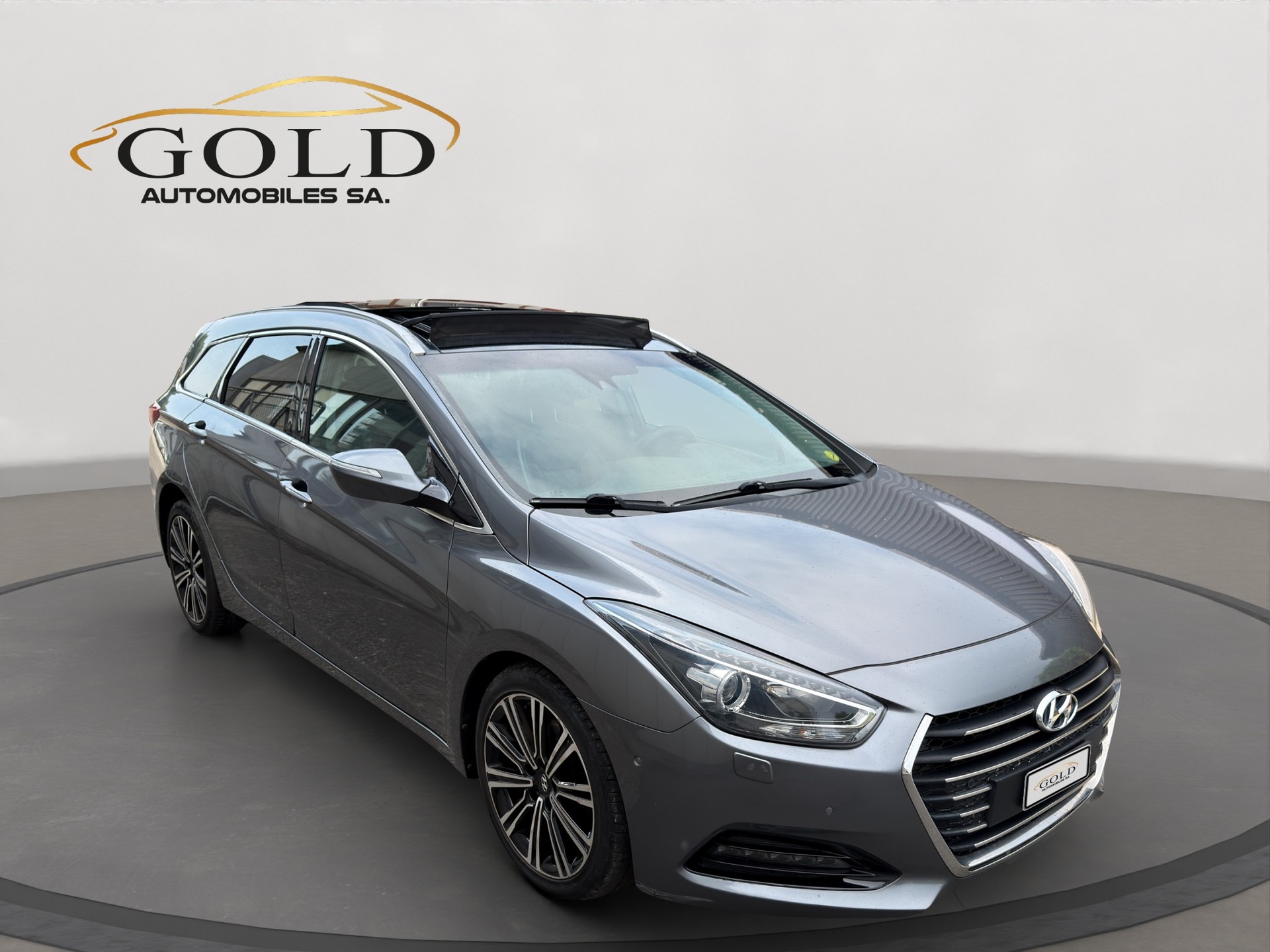 HYUNDAI i40 Wagon 1.7 CRDI Vertex Automatic-image-9
