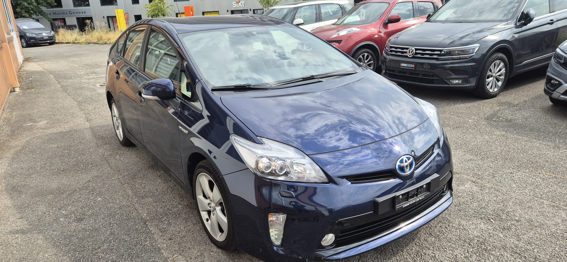 TOYOTA Prius 1.8 16V HSD Sol-image-5