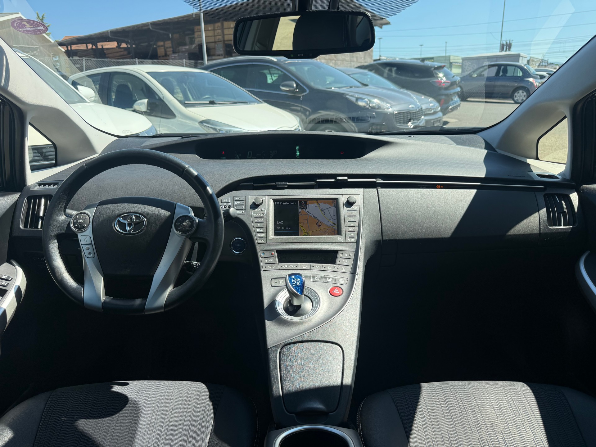 TOYOTA Prius 1.8 16V HSD Sol-image-7