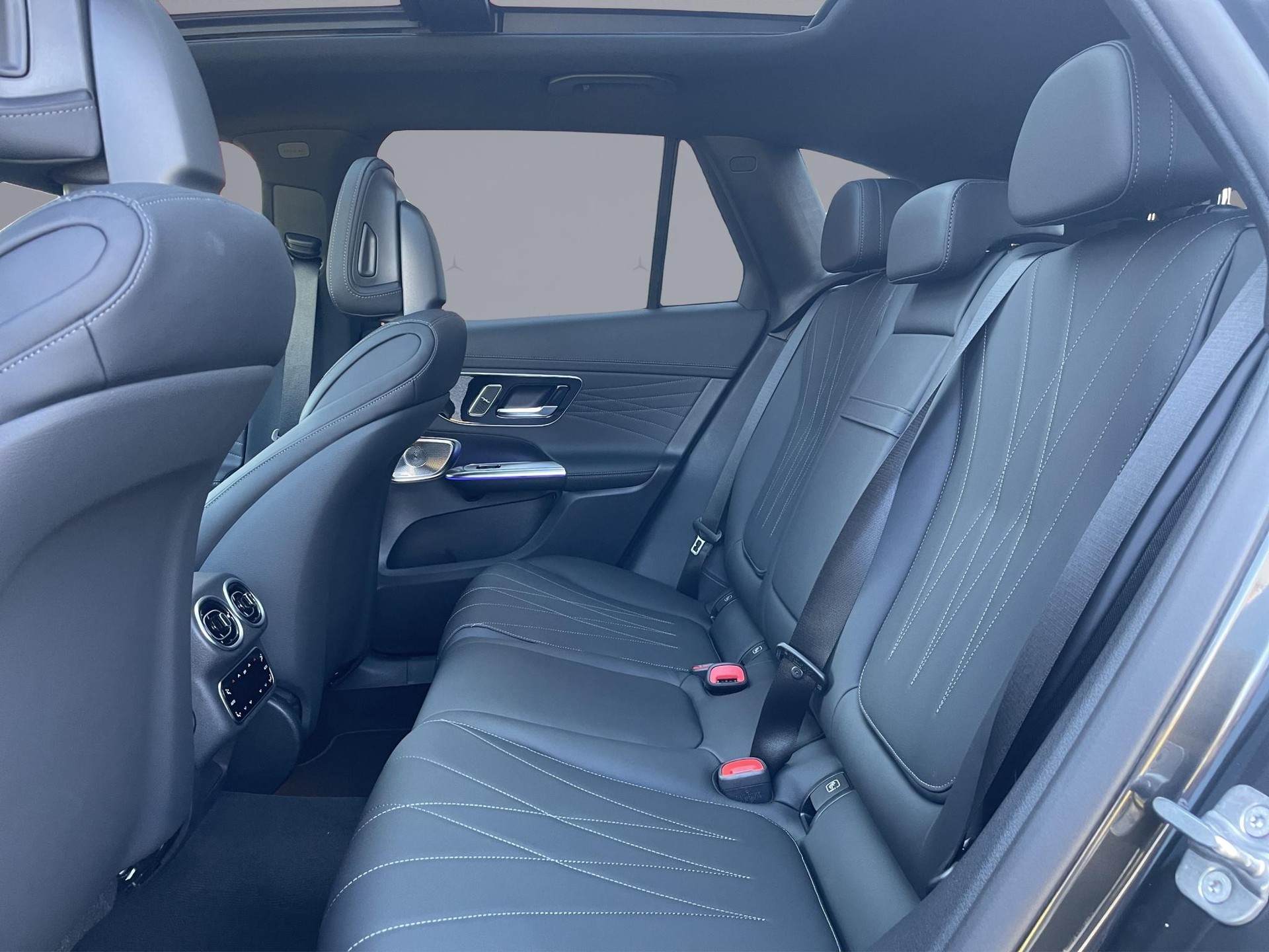 MERCEDES-BENZ GLC 53 AMG 4matic+-image-12