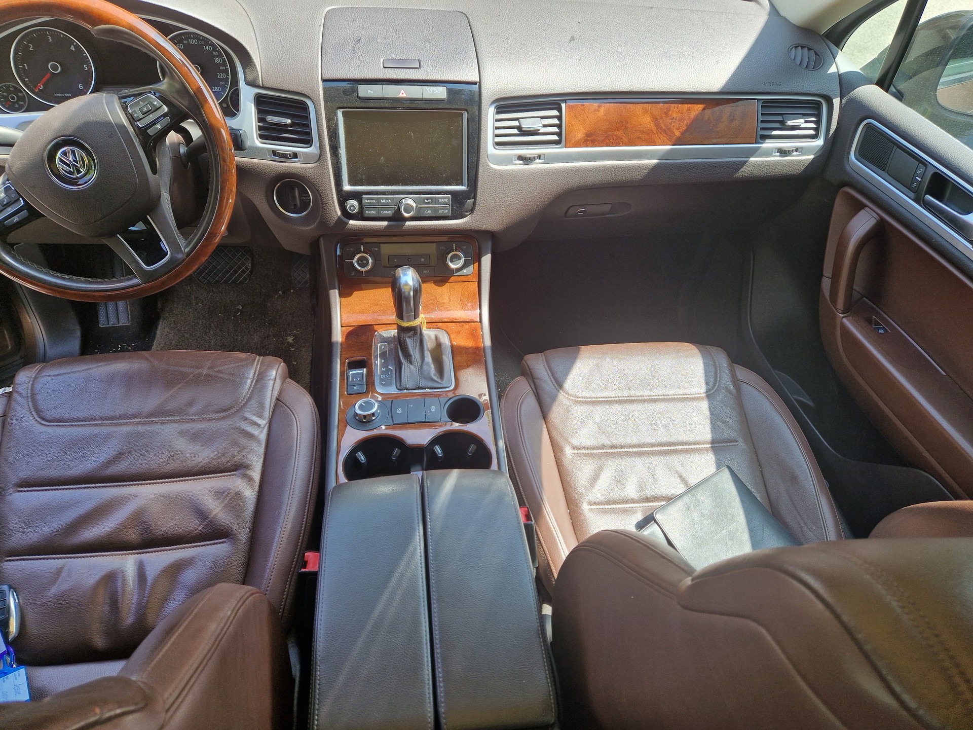 VW Touareg 3.0 TDI BlueMotion Technology Tiptronic-image-9