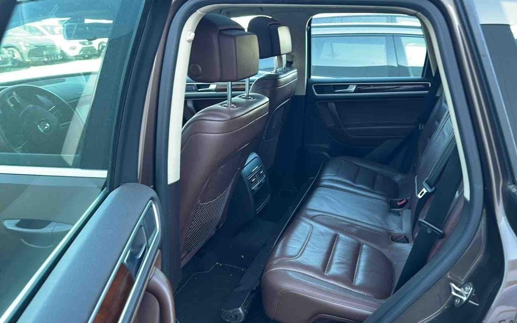VW Touareg 3.0 TDI BlueMotion Technology Tiptronic-image-11