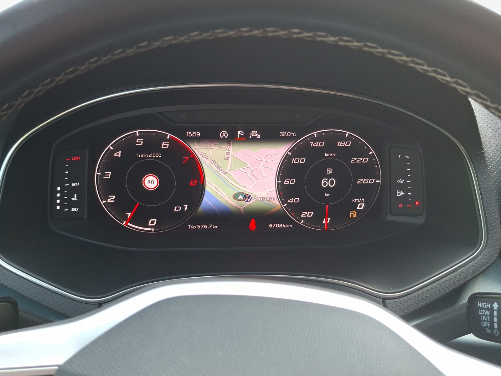 SEAT Arona 1.5 Eco TSI Xperience DSG-image-15