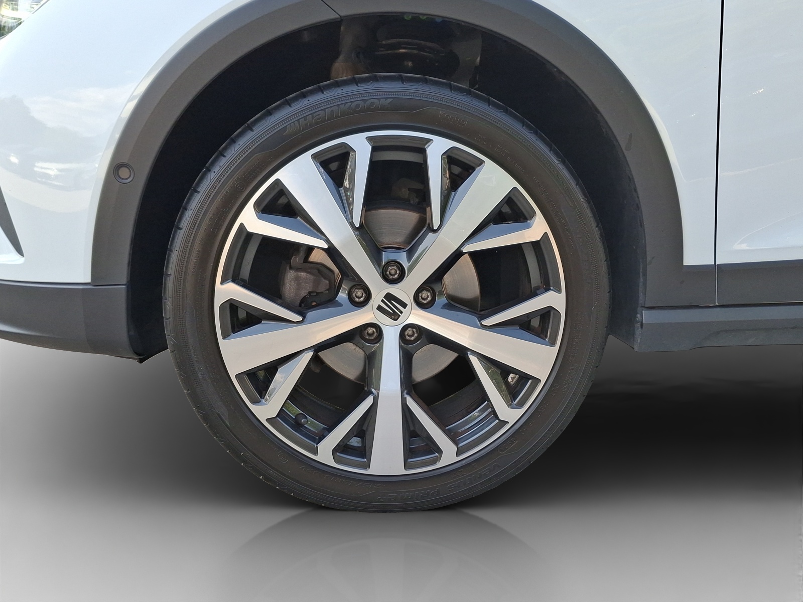 SEAT Arona 1.5 Eco TSI Xperience DSG-image-14