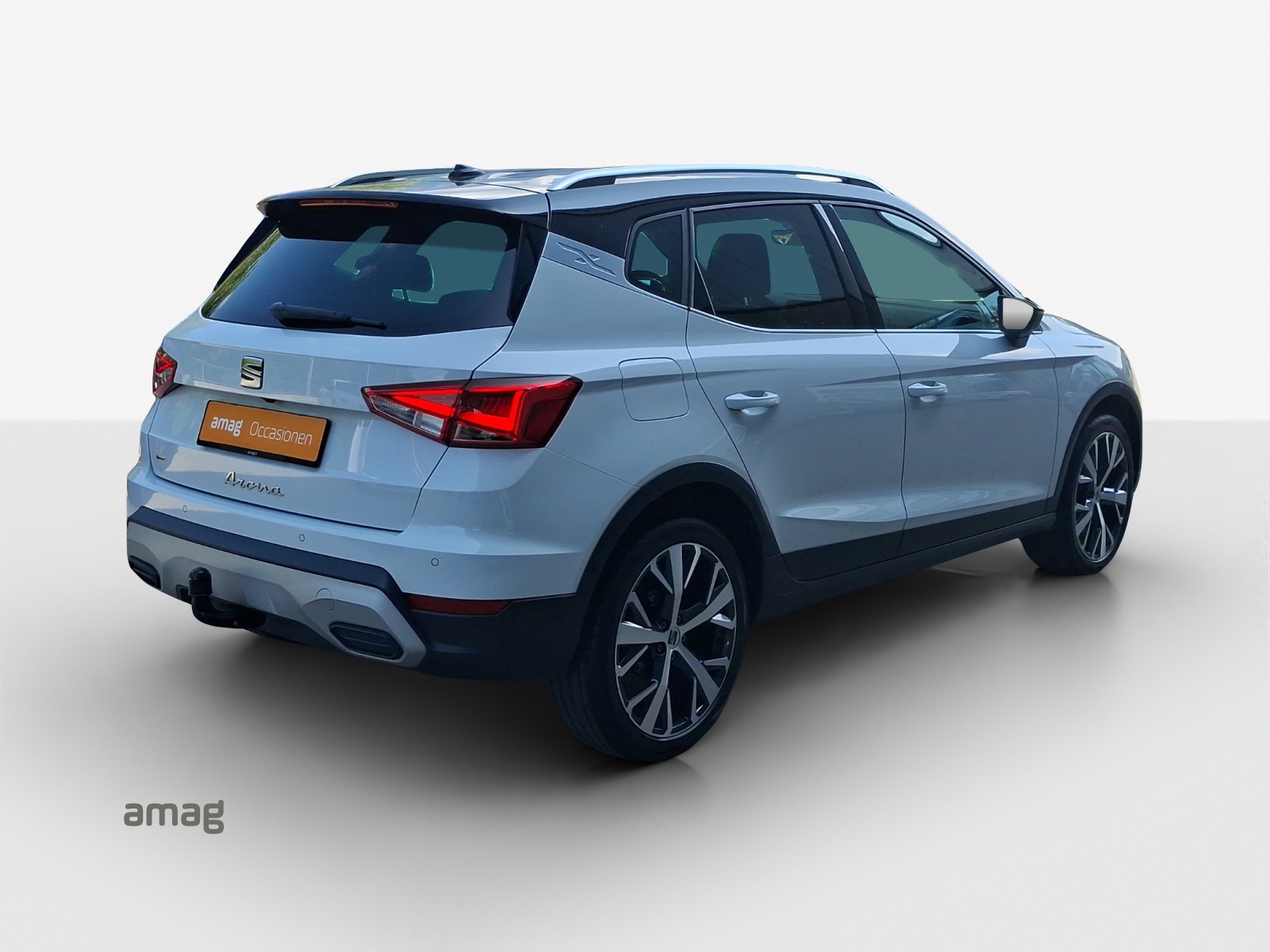 SEAT Arona 1.5 Eco TSI Xperience DSG-image-4