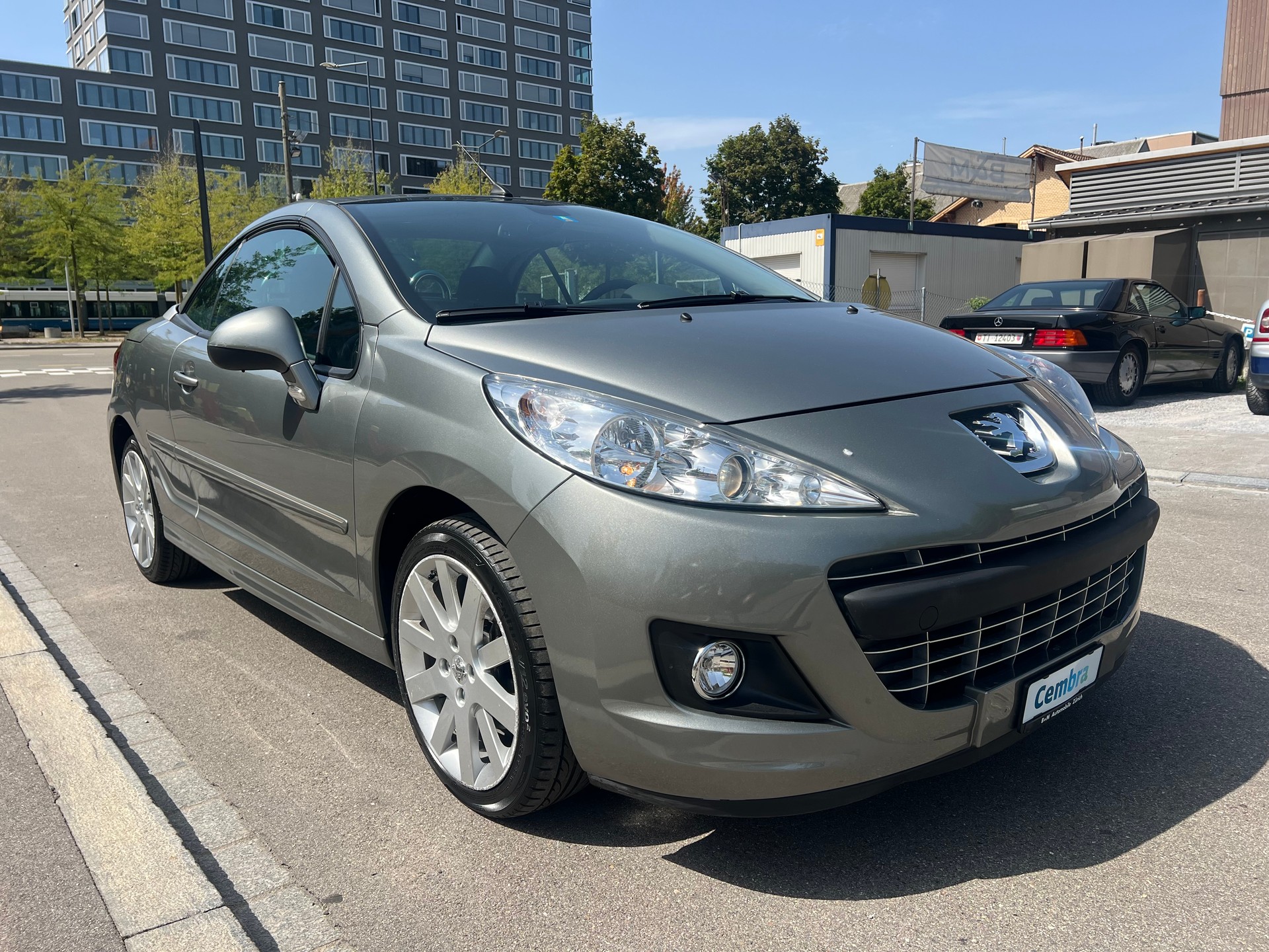 PEUGEOT 207 CC 1.6 16V Active-image-2