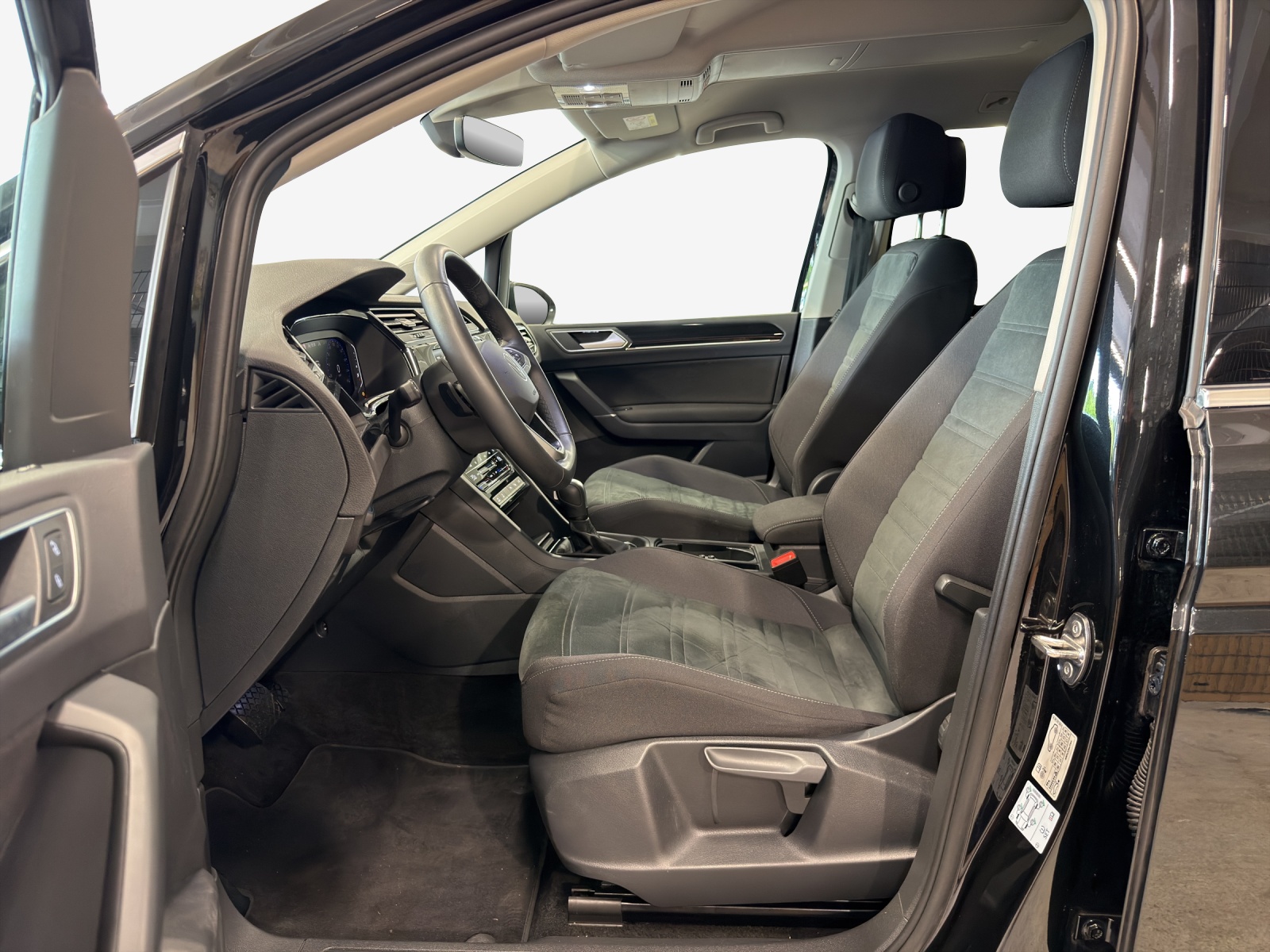 VW Touran 1.5 TSI EVO Highline DSG-image-7