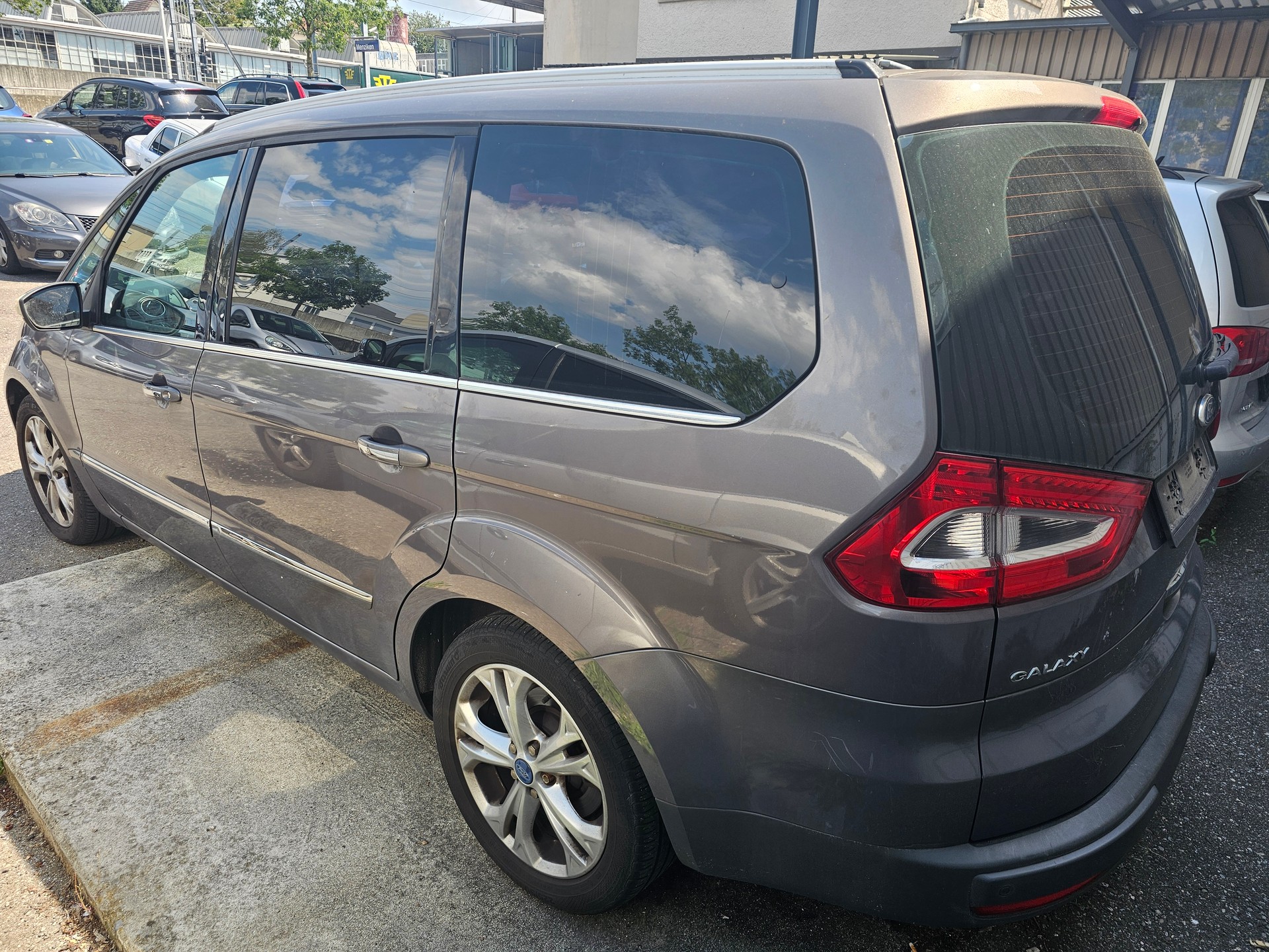 FORD Galaxy 2.0 TDCi KNIE-Edition-image-3