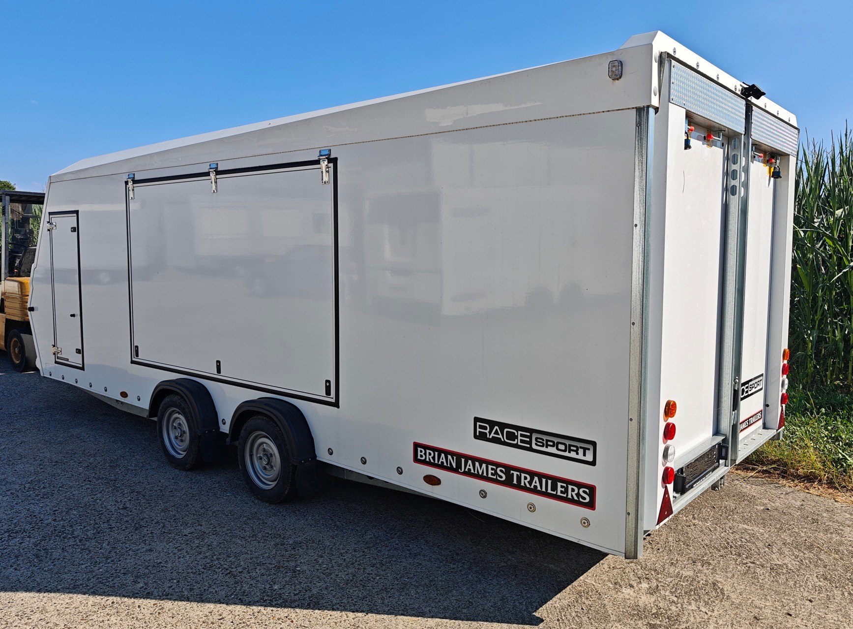 BRIAN JAMES TRAILERS RaceSport 340-5510-image-11