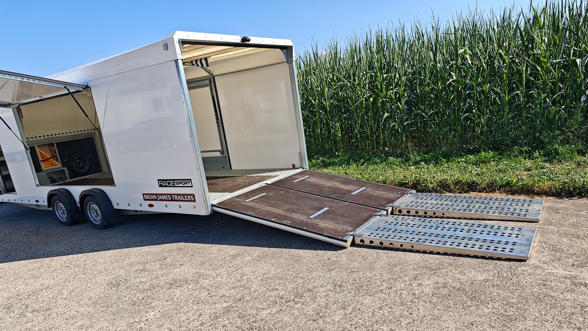 BRIAN JAMES TRAILERS RaceSport 340-5510-image-3