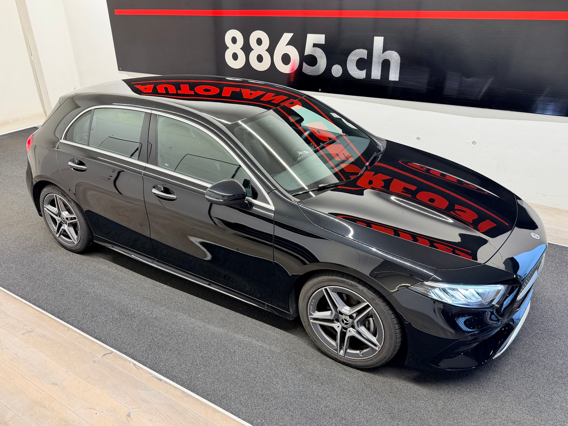MERCEDES-BENZ A 200 AMG Line 7G-DCT-image-4