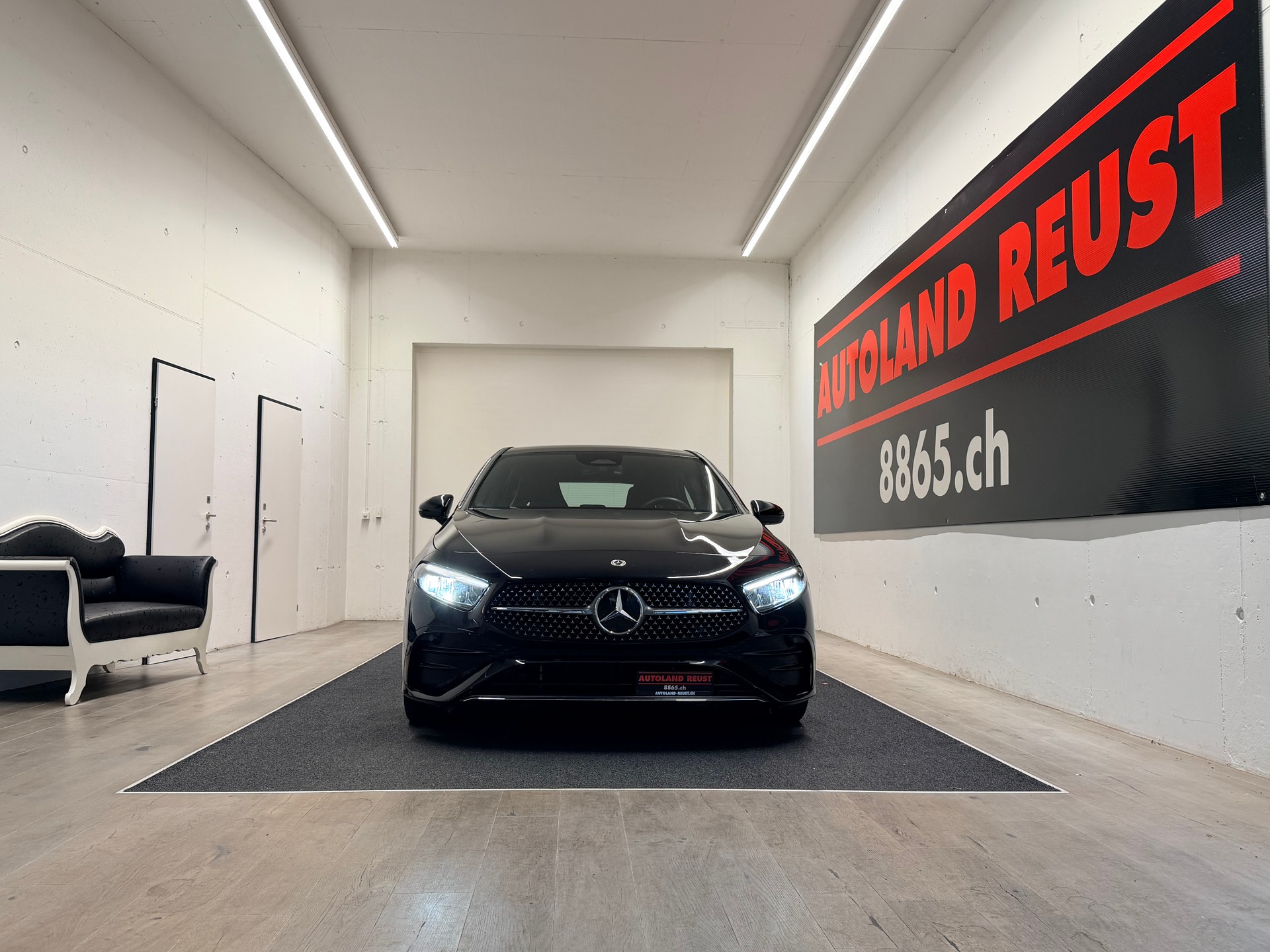 MERCEDES-BENZ A 200 AMG Line 7G-DCT-image-1