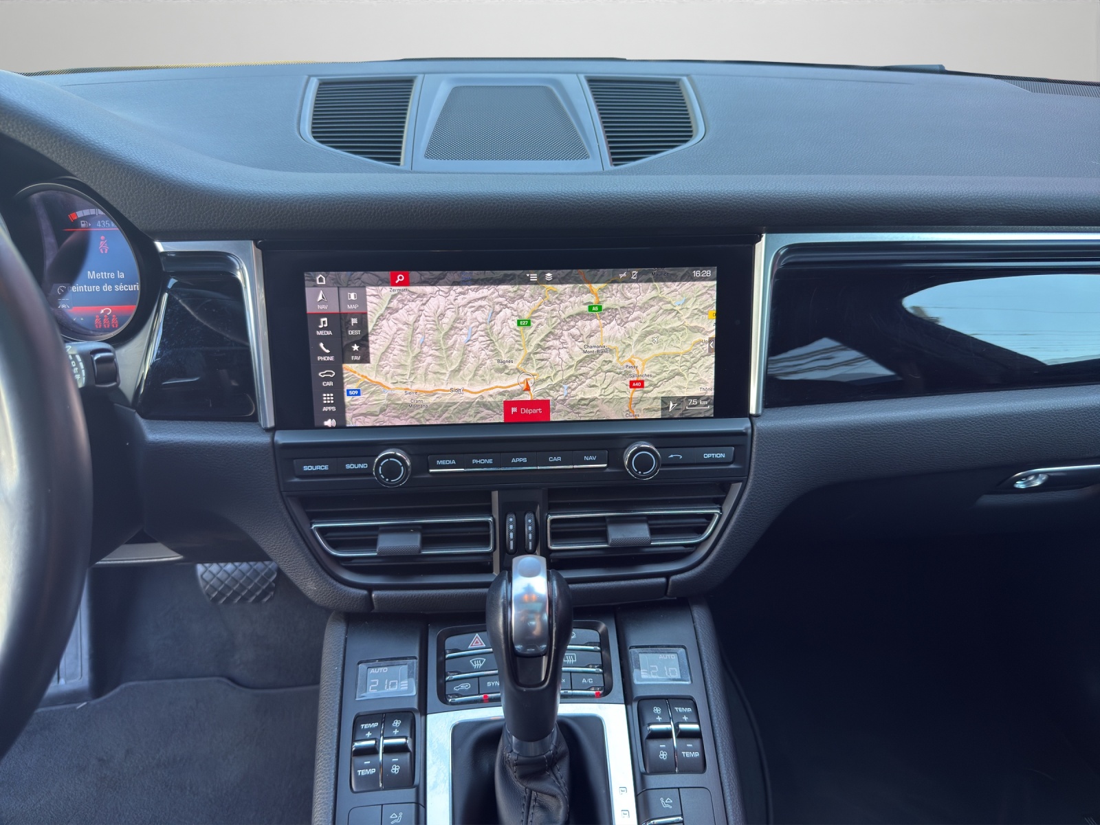 PORSCHE Macan 3.0 V6 S-image-12