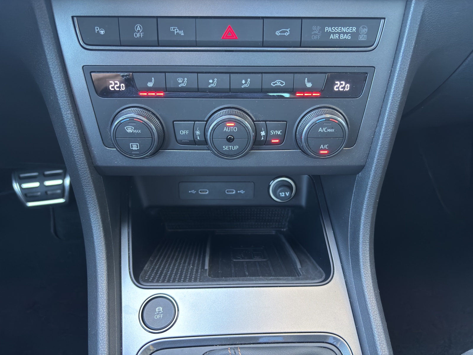CUPRA Ateca 2.0TSI VZ 4Drive DSG mit AHK, 360° Kamera & Panorama-Glasdach-image-17