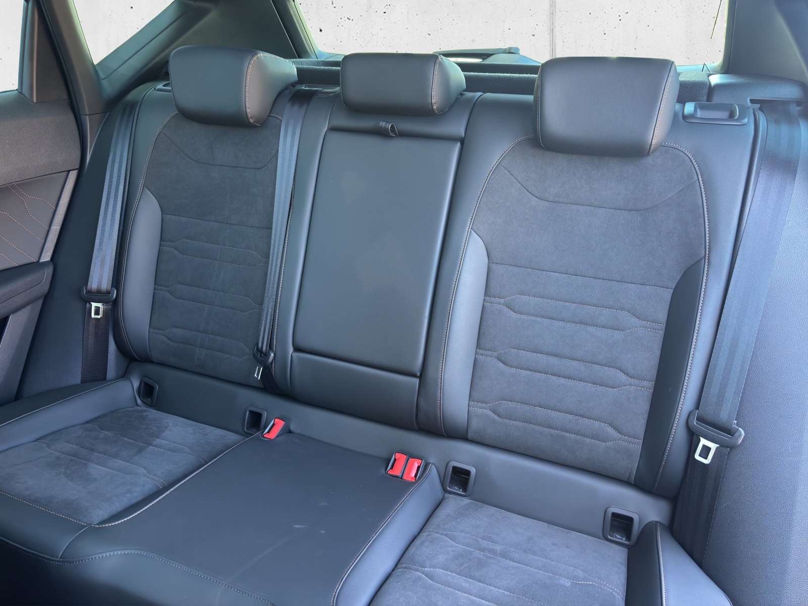 CUPRA Ateca 2.0TSI VZ 4Drive DSG mit AHK, 360° Kamera & Panorama-Glasdach-image-29