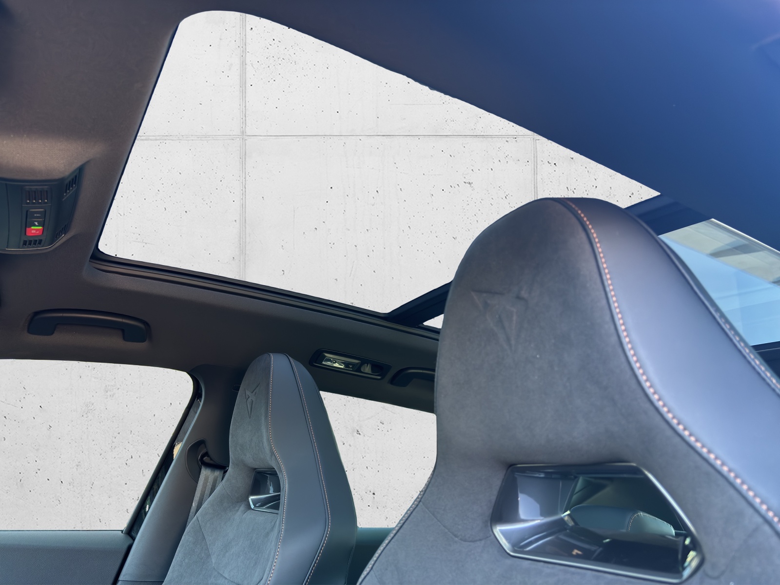 CUPRA Ateca 2.0TSI VZ 4Drive DSG mit AHK, 360° Kamera & Panorama-Glasdach-image-26