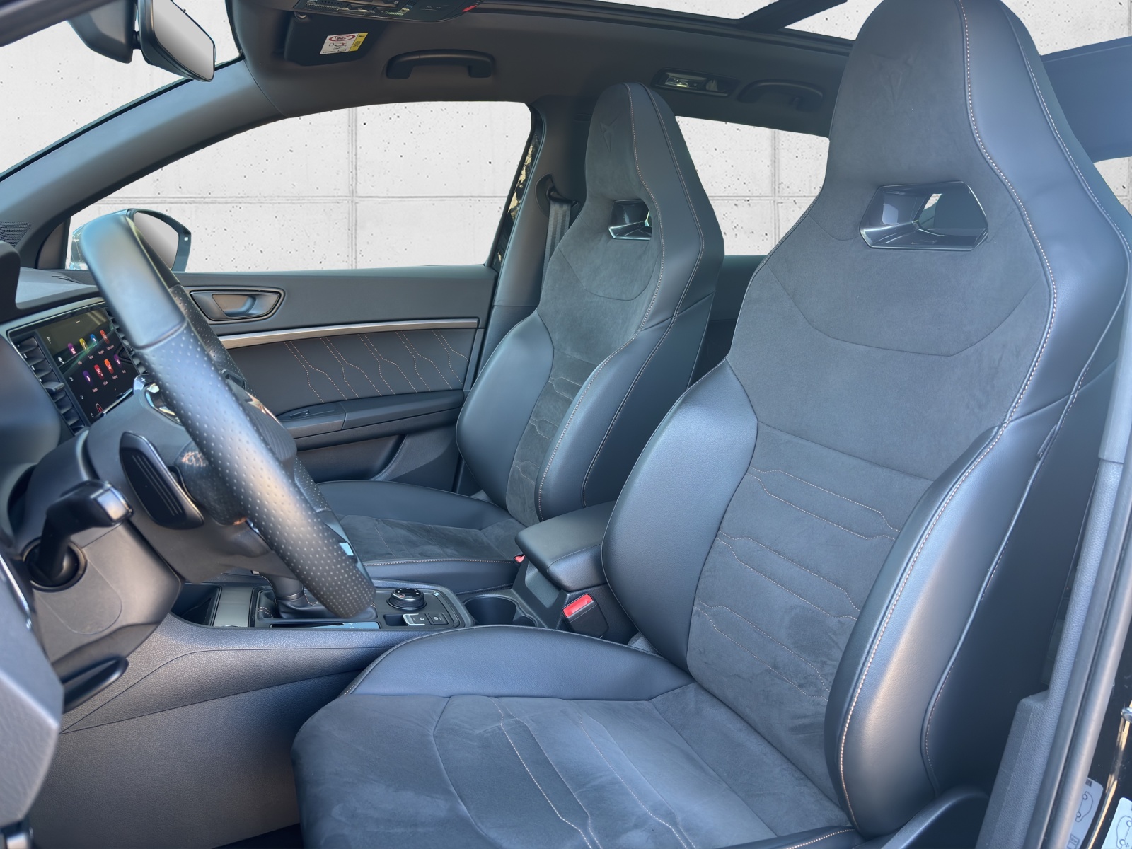 CUPRA Ateca 2.0TSI VZ 4Drive DSG mit AHK, 360° Kamera & Panorama-Glasdach-image-27