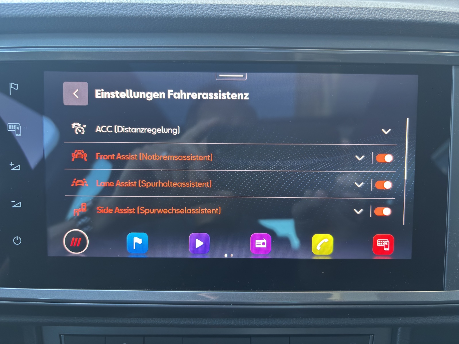 CUPRA Ateca 2.0TSI VZ 4Drive DSG mit AHK, 360° Kamera & Panorama-Glasdach-image-25