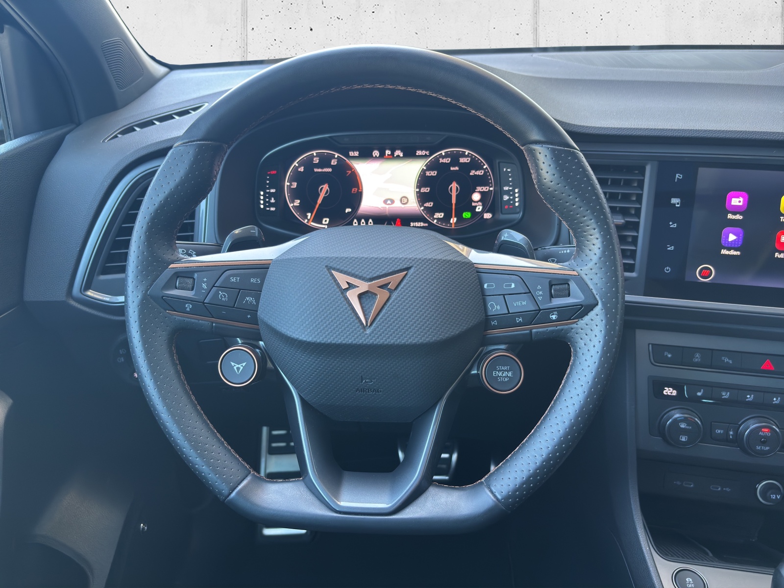 CUPRA Ateca 2.0TSI VZ 4Drive DSG mit AHK, 360° Kamera & Panorama-Glasdach-image-13