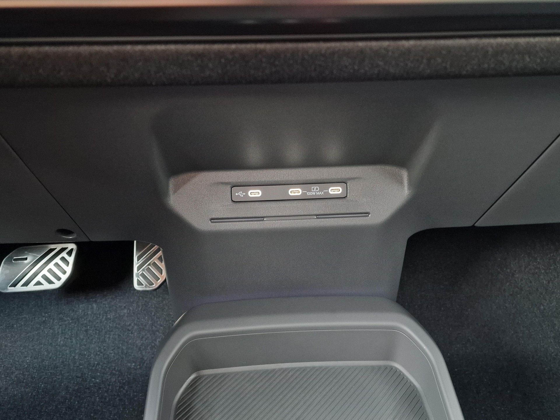 KIA EV3 81 kWh GT 4x4-image-14