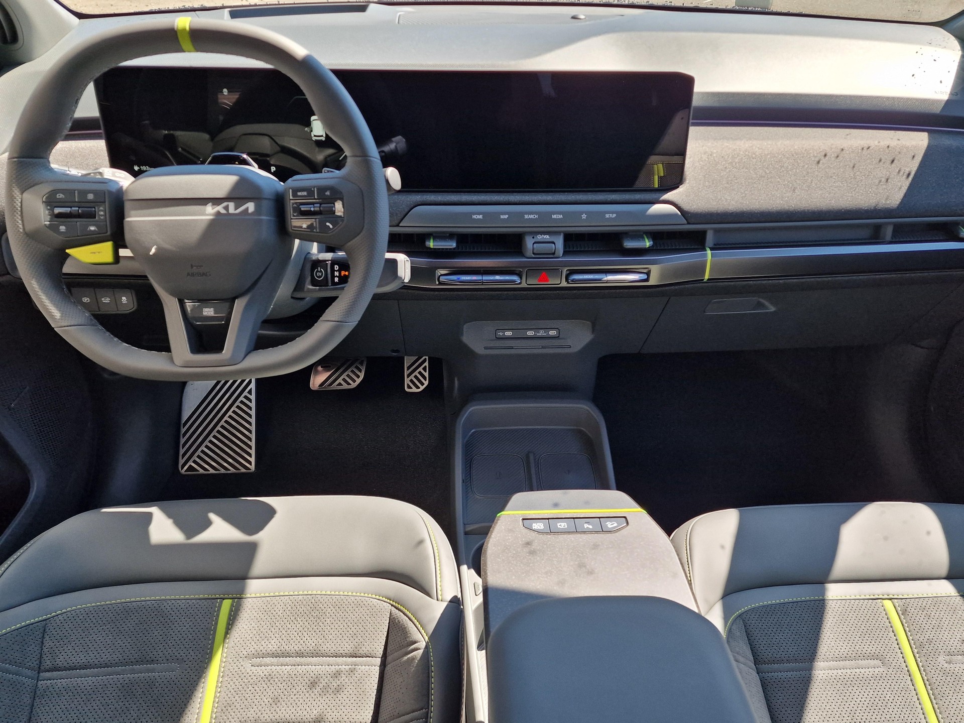 KIA EV3 81 kWh GT 4x4-image-7