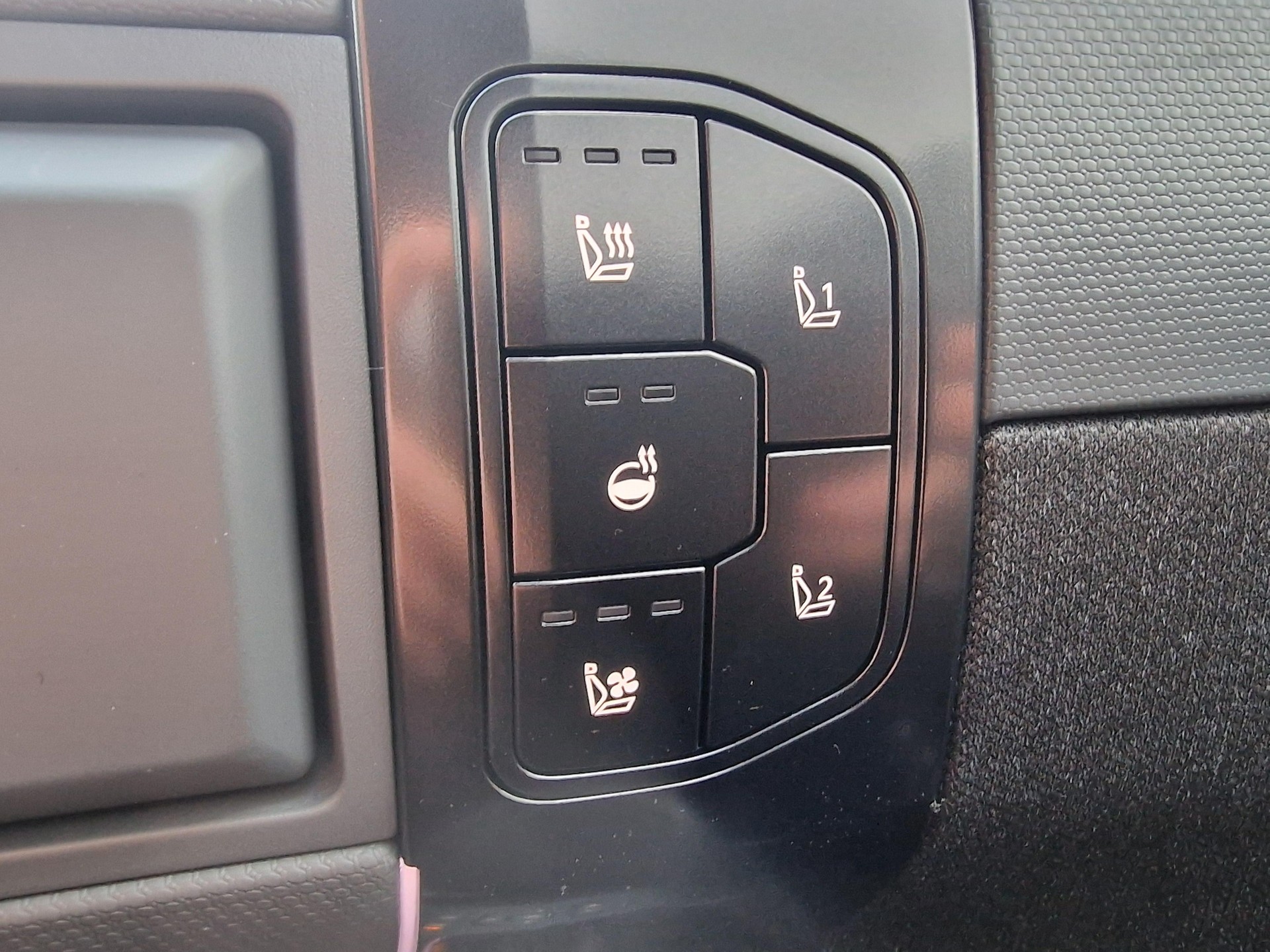 KIA EV3 81 kWh GT 4x4-image-21