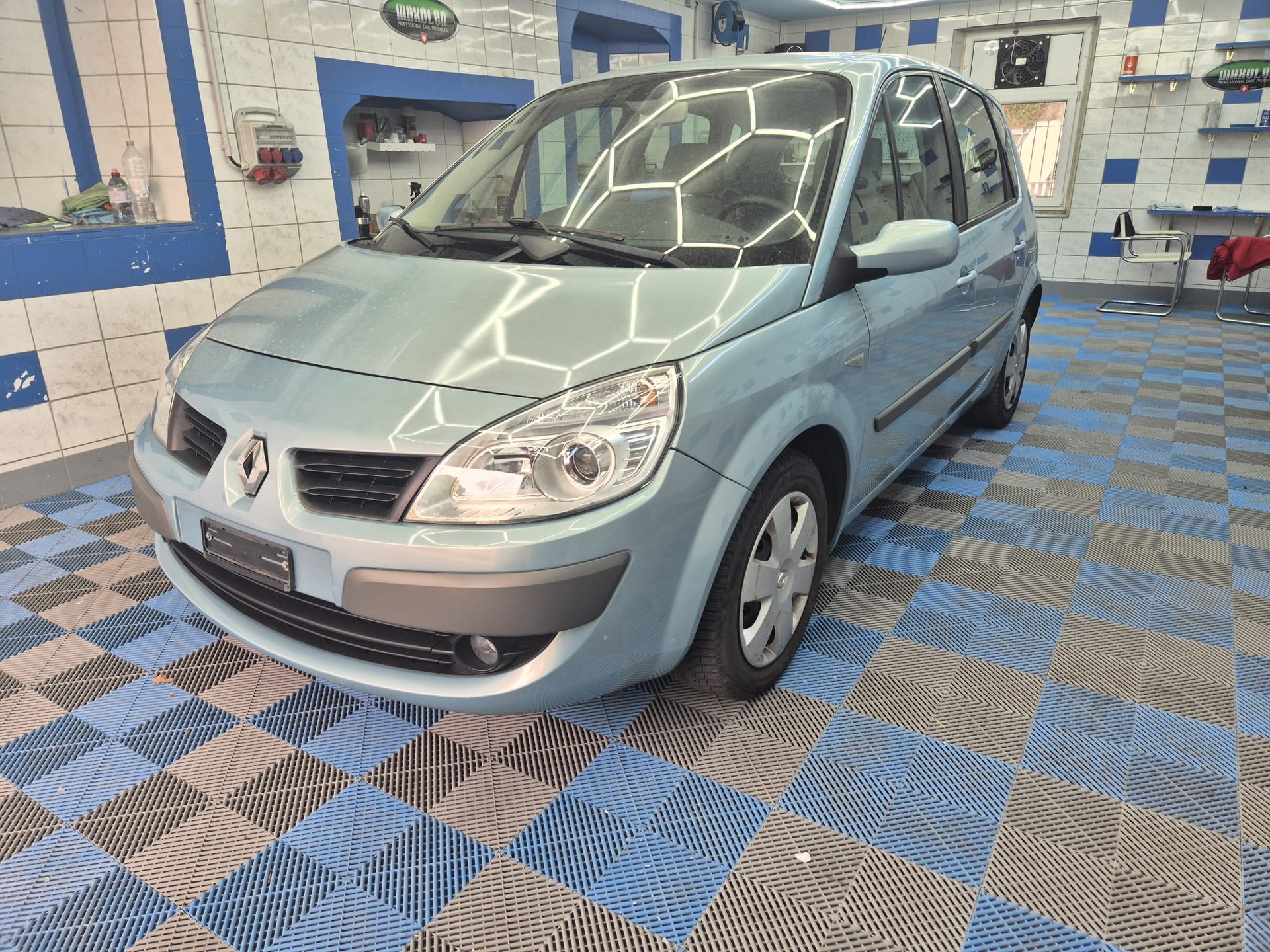 RENAULT Scénic 1.6 16V Fairway Automatic-image-0