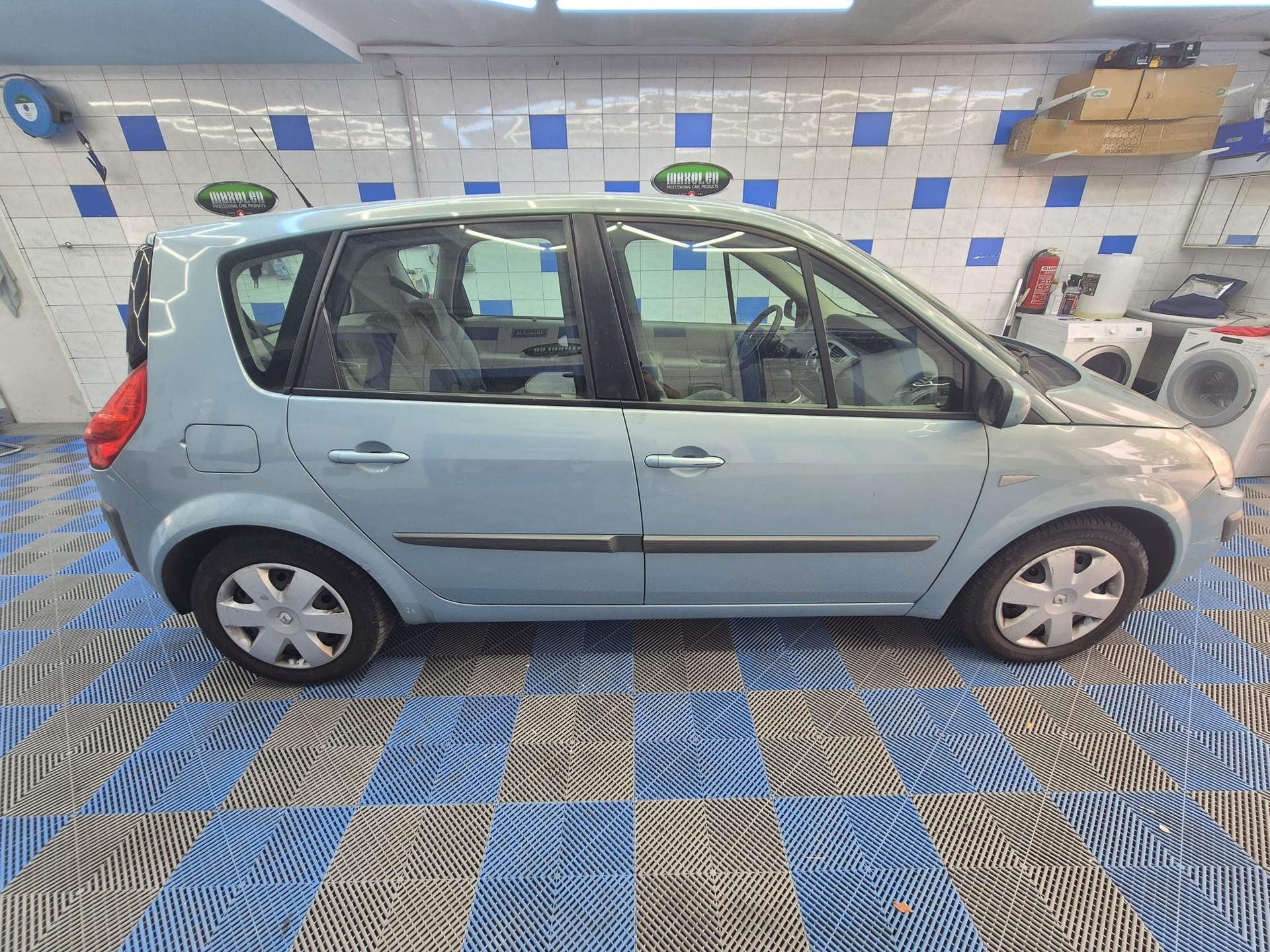 RENAULT Scénic 1.6 16V Fairway Automatic-image-4