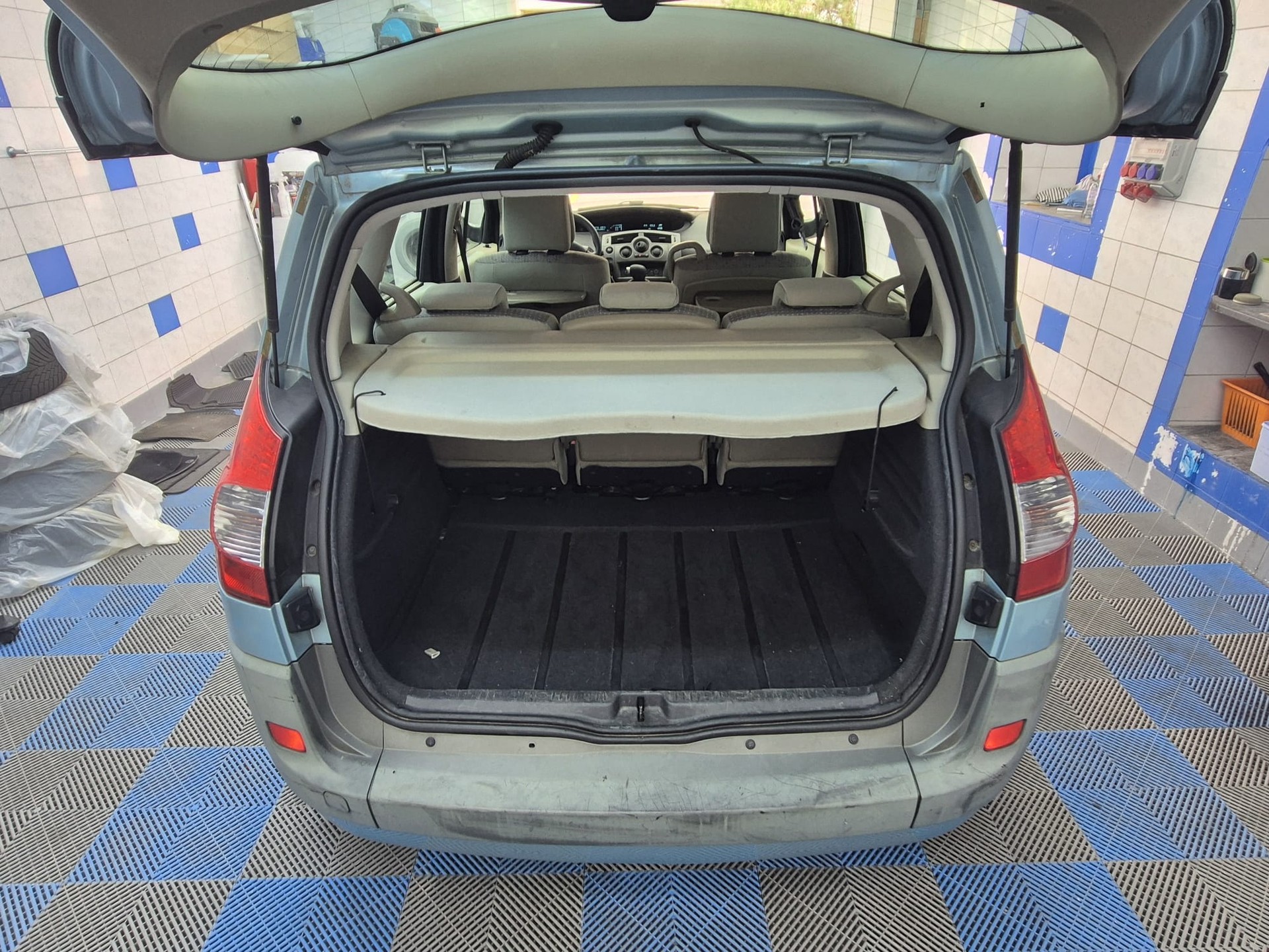 RENAULT Scénic 1.6 16V Fairway Automatic-image-11
