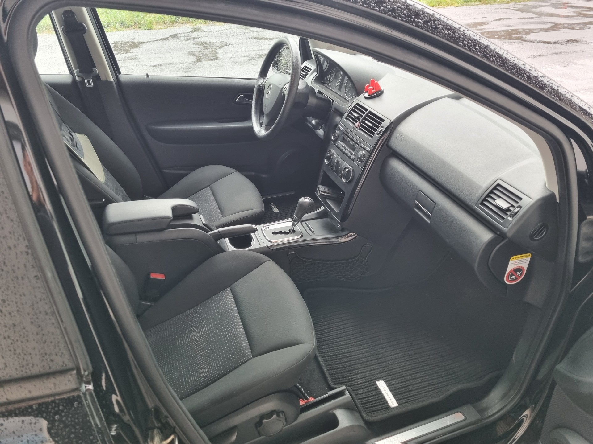 MERCEDES-BENZ A 150 Avantgarde Edition A-image-5