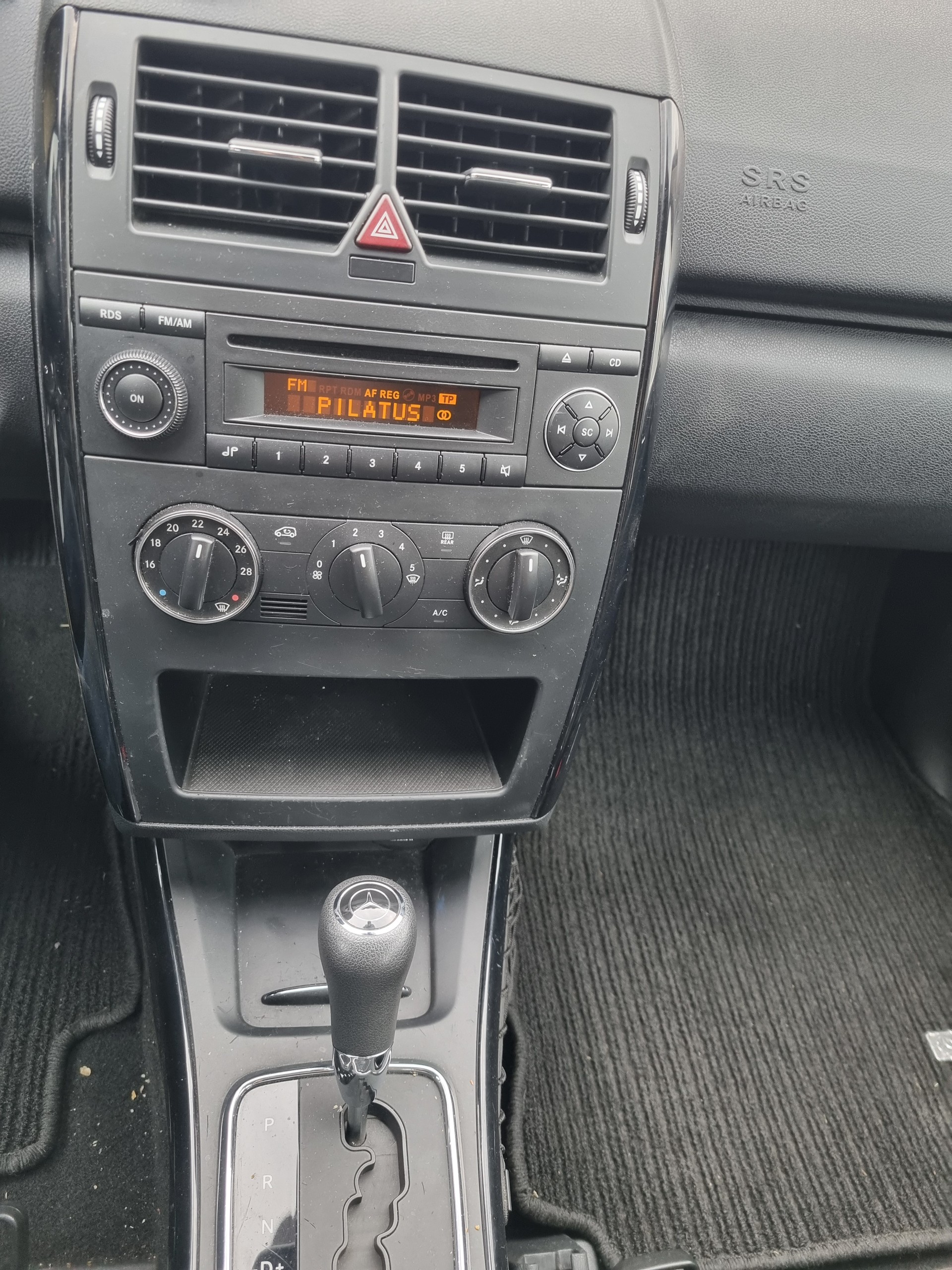 MERCEDES-BENZ A 150 Avantgarde Edition A-image-5