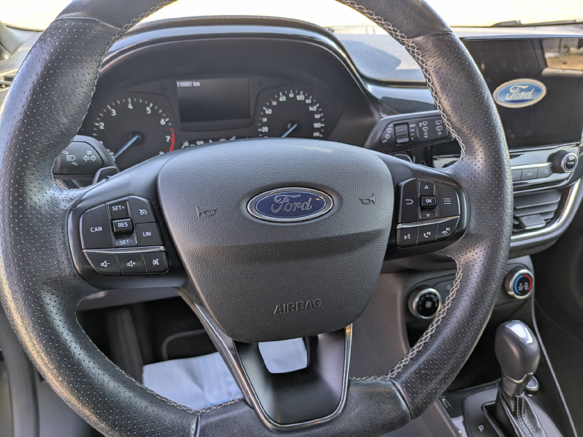 FORD Fiesta 1.0 EcoB ST-Line-image-8
