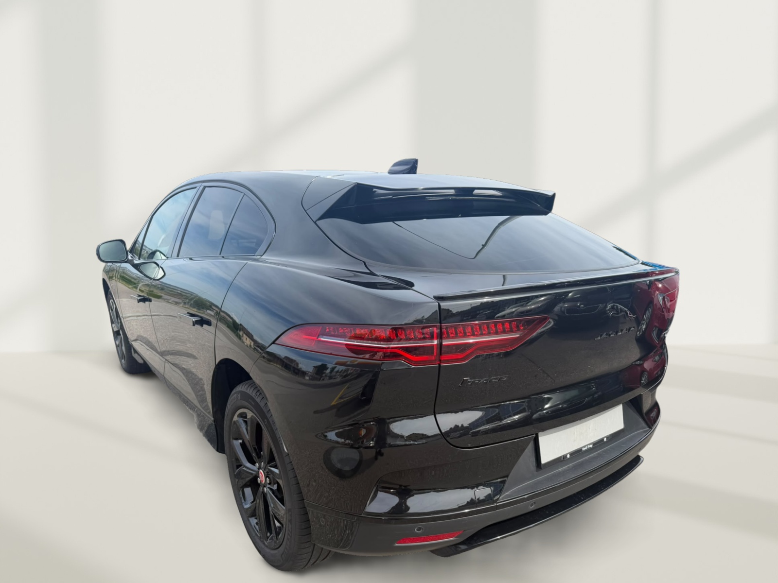 JAGUAR I-Pace EV400 Black AWD-showroom-element-2