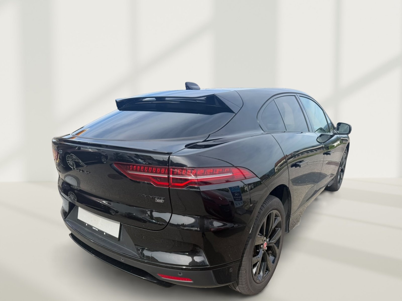 JAGUAR I-Pace EV400 Black AWD-image-4