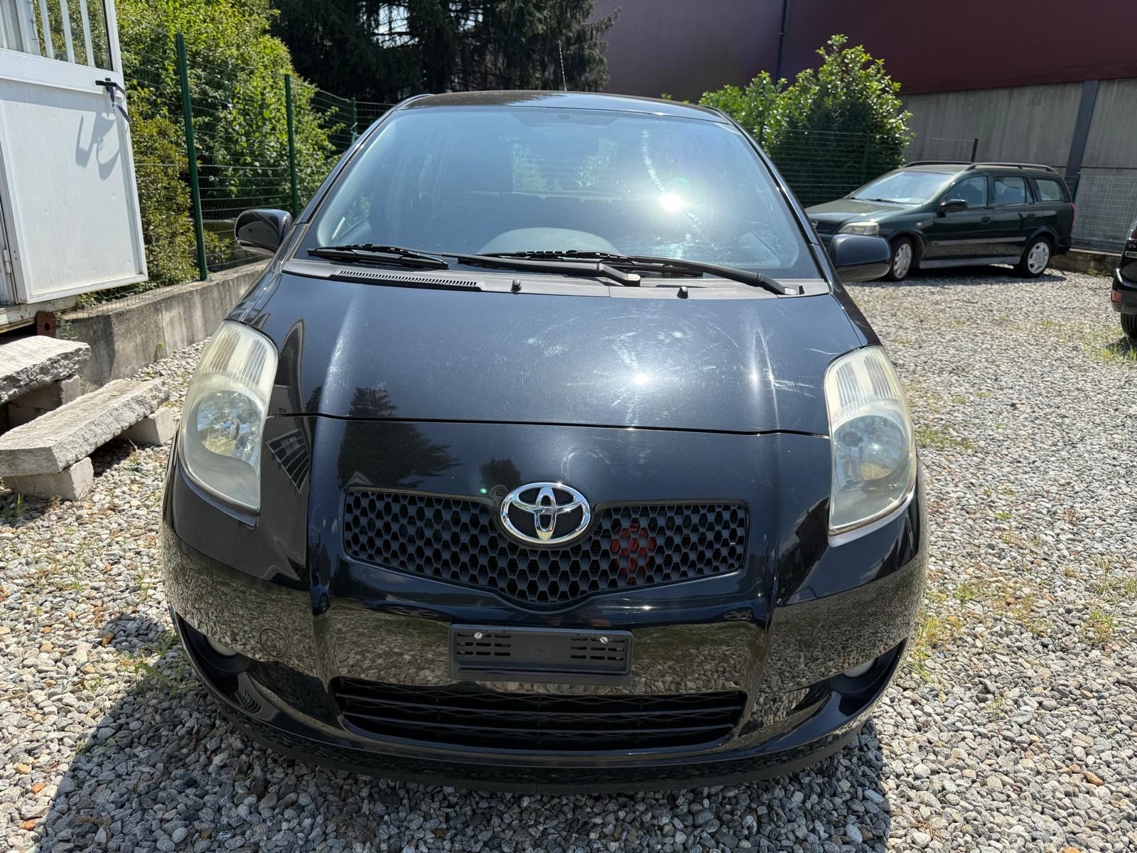 TOYOTA Yaris 1.3 Linea Luna-image-2