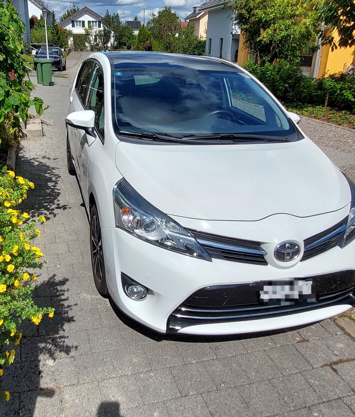 TOYOTA 1.8 VVT-i Trend 7P-image-1