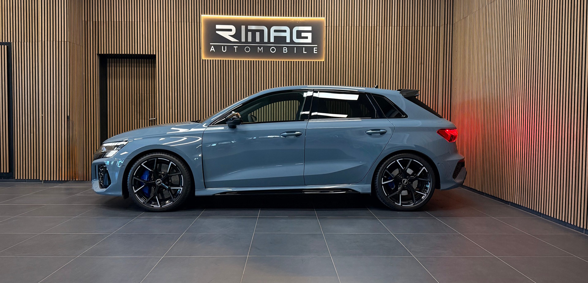 AUDI RS3 Sportback 2.5 TSI quattro S-tronic | CH-Fzg. | Frisch MFK | Frisch Service | Kemora Grey-image-4