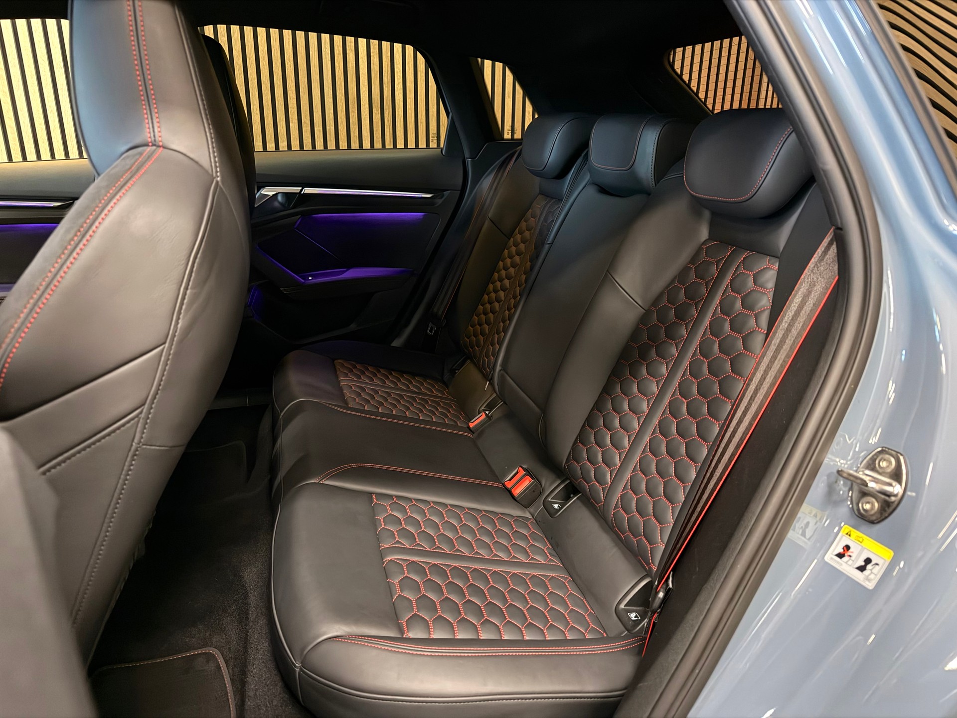 AUDI RS3 Sportback 2.5 TSI quattro S-tronic | CH-Fzg. | Frisch MFK | Frisch Service | Kemora Grey-image-14
