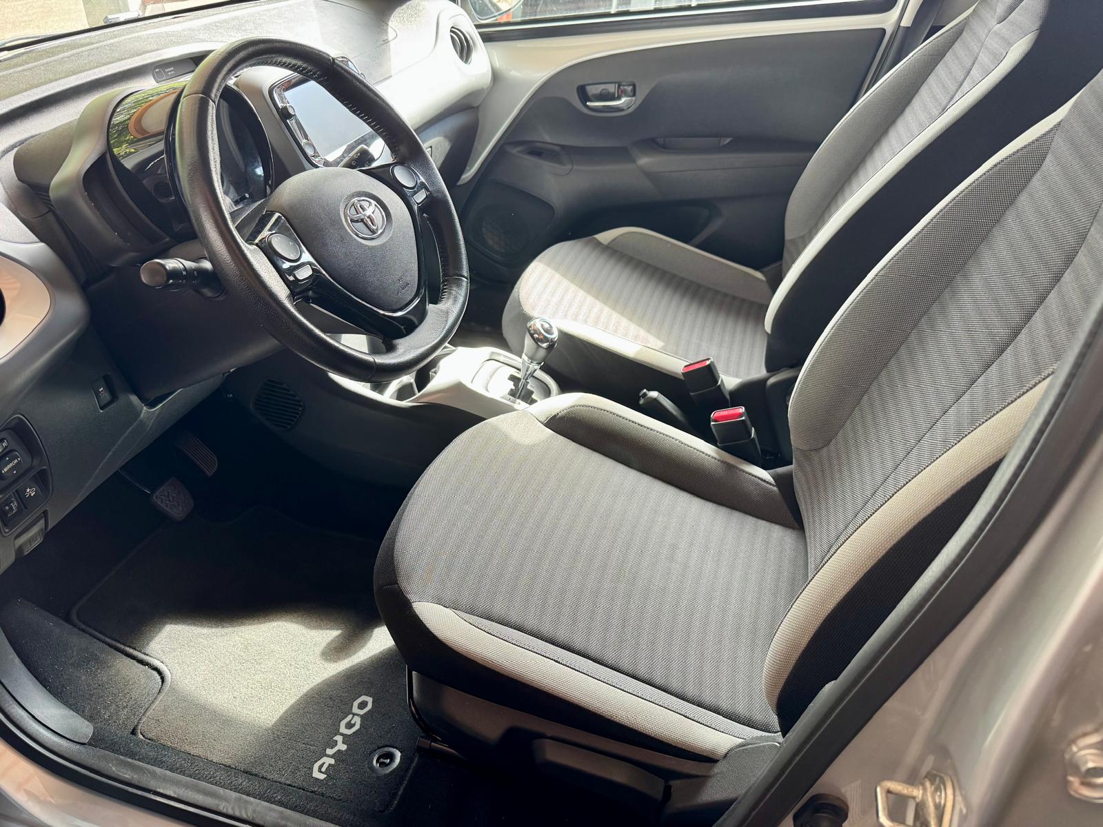 TOYOTA Aygo 1.0 VVT-i Trend X-shift-image-8