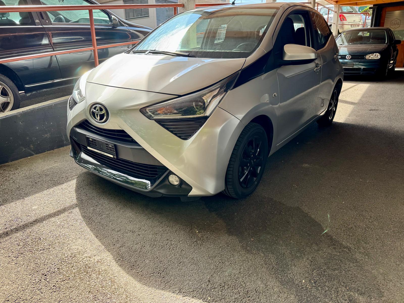 TOYOTA Aygo 1.0 VVT-i Trend X-shift-image-2