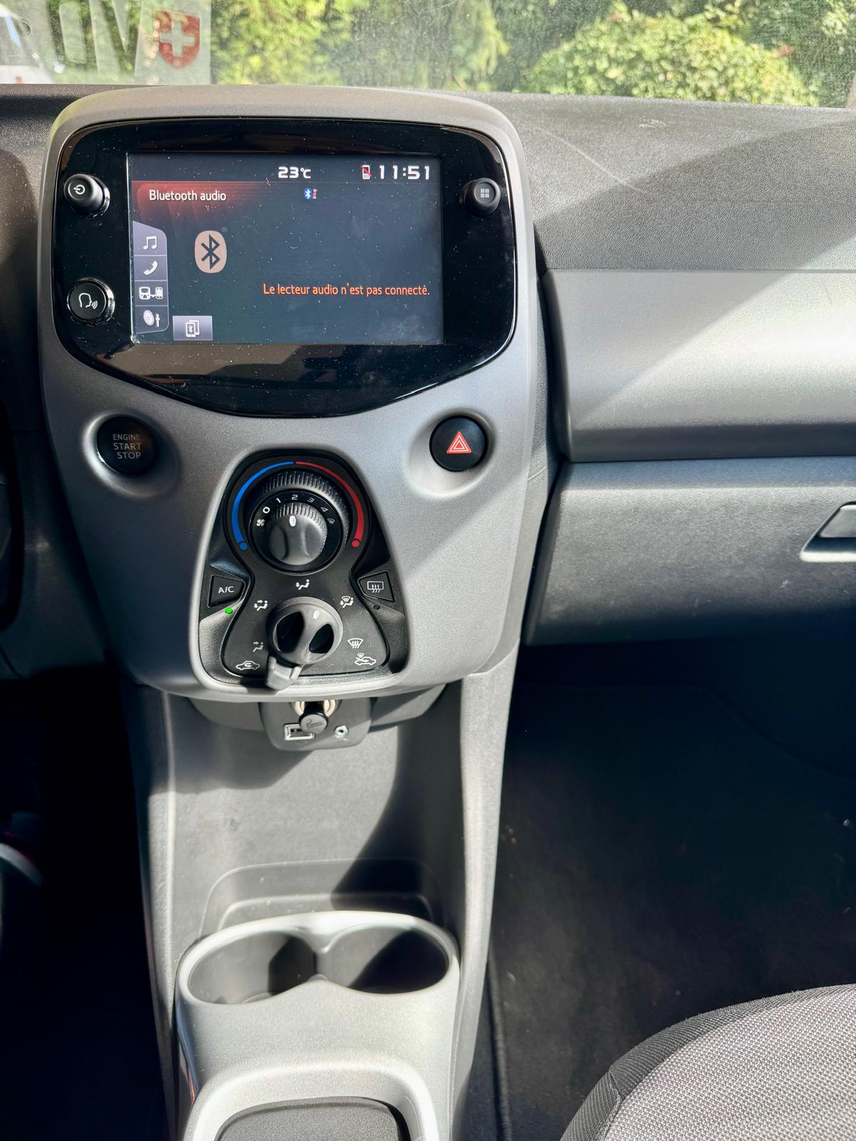 TOYOTA Aygo 1.0 VVT-i Trend X-shift-image-11